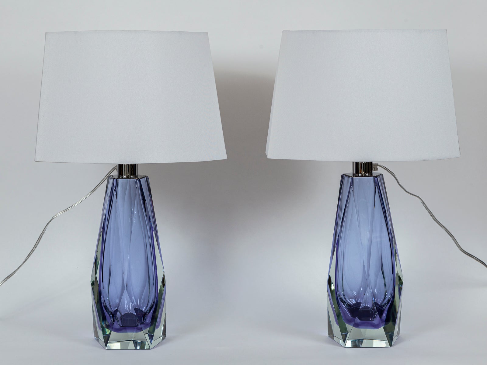 Modern Pair of Murano Gem Faceted Lilac Table Lamps, Contemporary For Sale