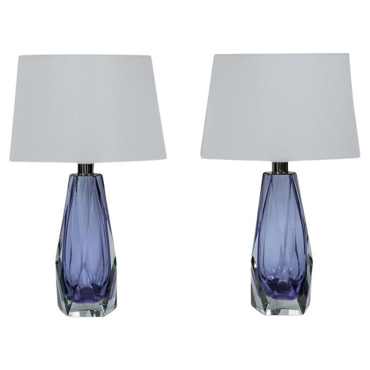 Coppia di lampade da tavolo lilla sfaccettate con gemme di Murano, contemporanee