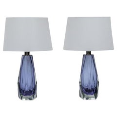 Coppia di lampade da tavolo lilla sfaccettate con gemme di Murano, contemporanee