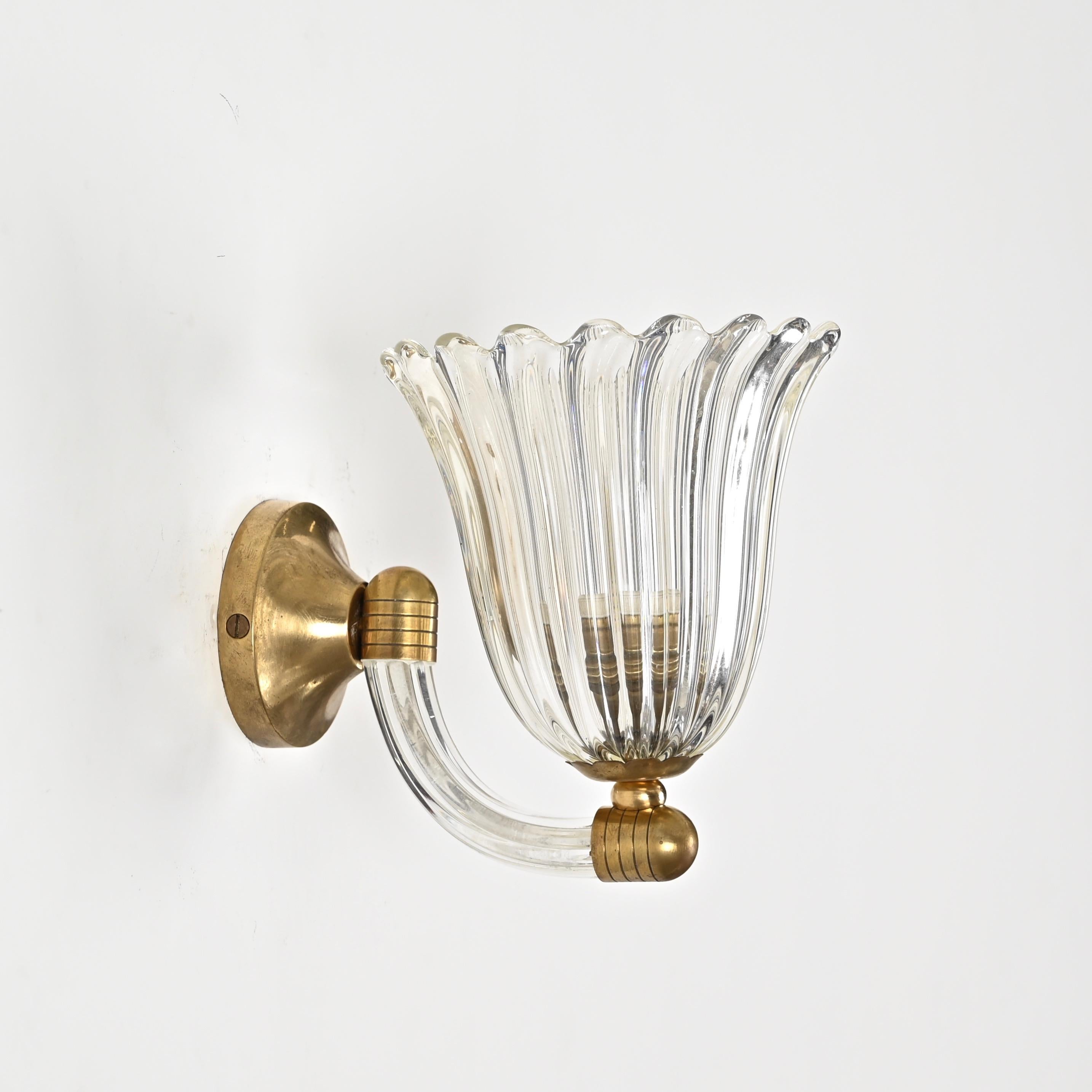 Mid-20th Century Pair of Murano Glass and Brass Flower Sconces, by Barovier, Italy 1950s