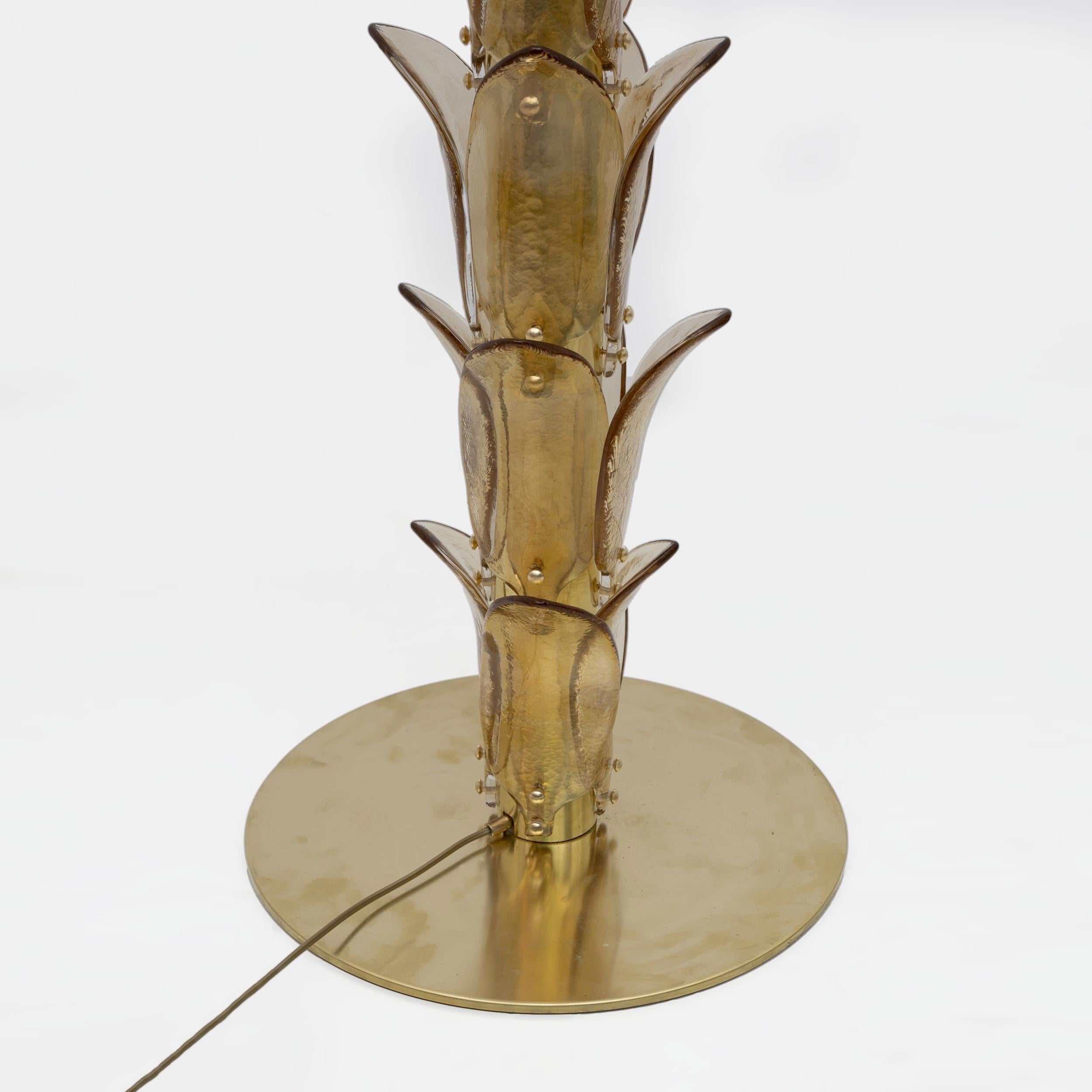 Italian Pair of Murano Glass and Brass Palm Tree Floor Lamp, 1970s in vendita