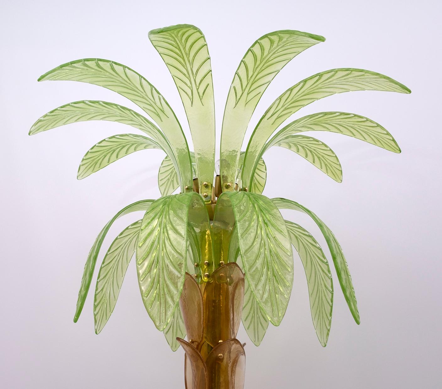 Paire de lampadaires en verre de Murano et laiton en forme de palmier, 1970 en vente 2