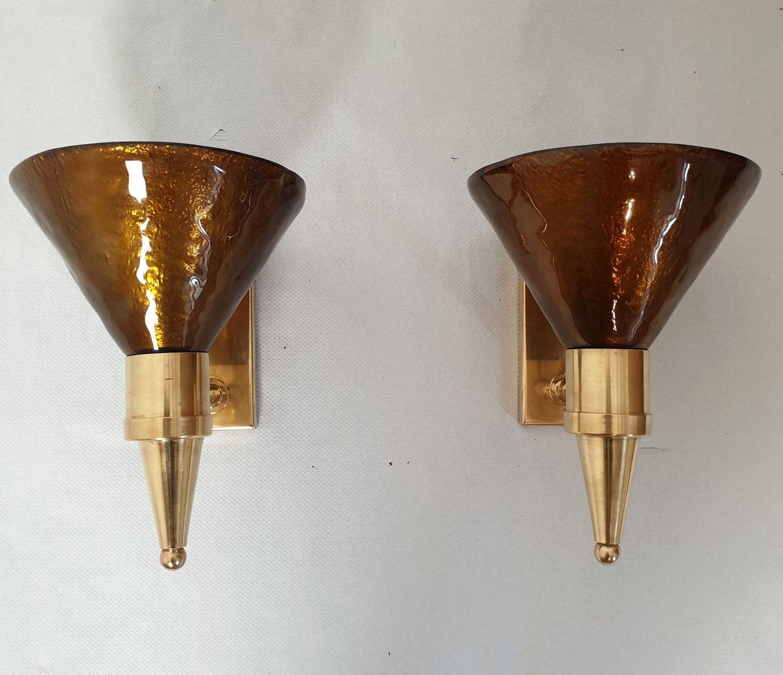 Mid-Century Modern Pair of Murano glass and brass sconces-Italy For Sale