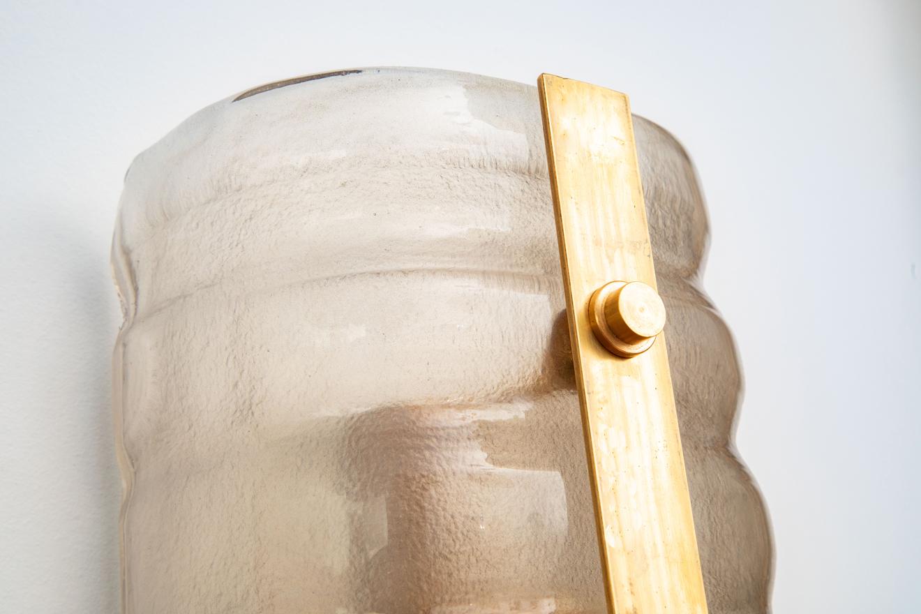 Mid-Century Modern Pair of Murano Glass and Brass Wall Lights, in Stock For Sale