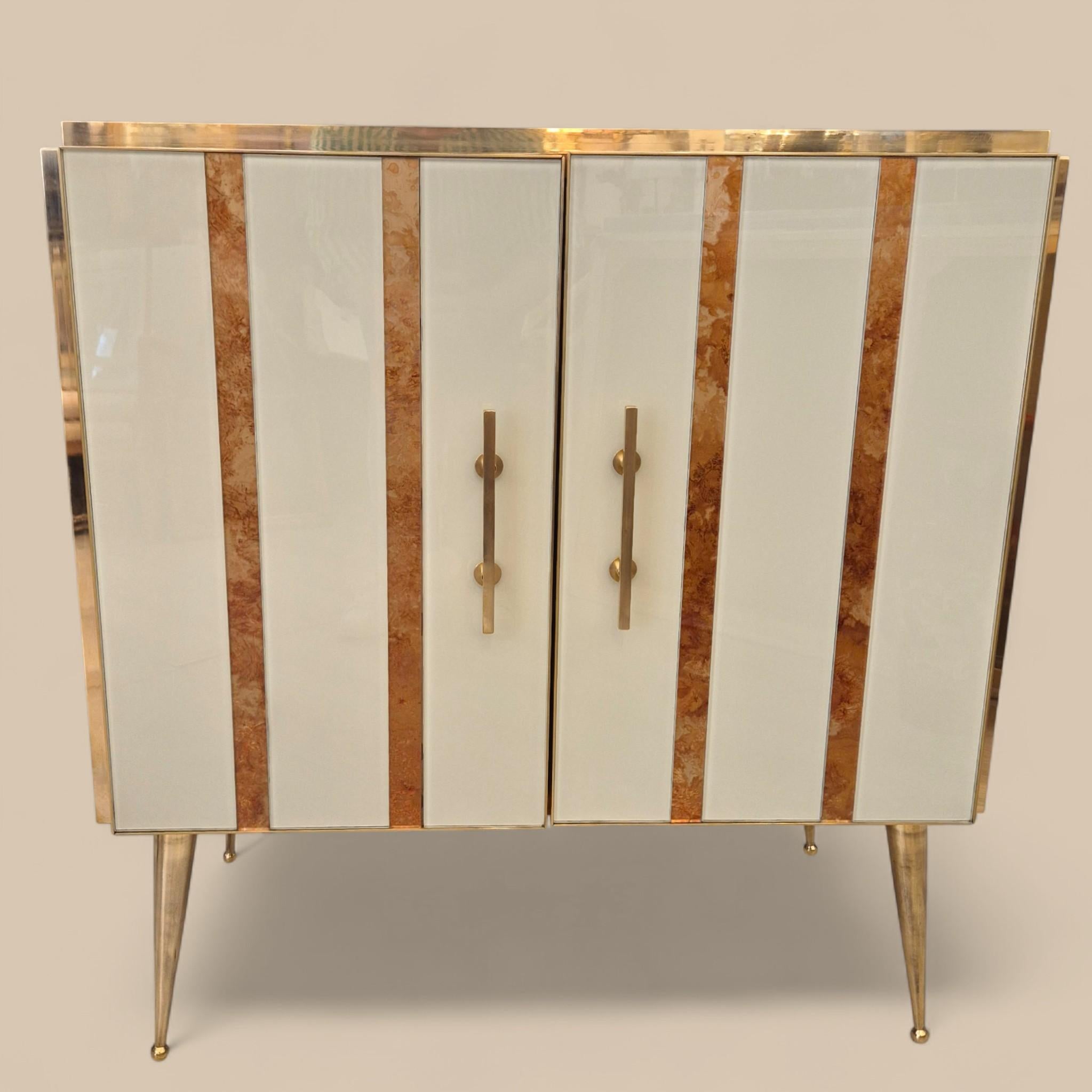 Pair of Murano Glass and Gilded Brass cabinets, Italy, Circa 1960/70 For Sale 3