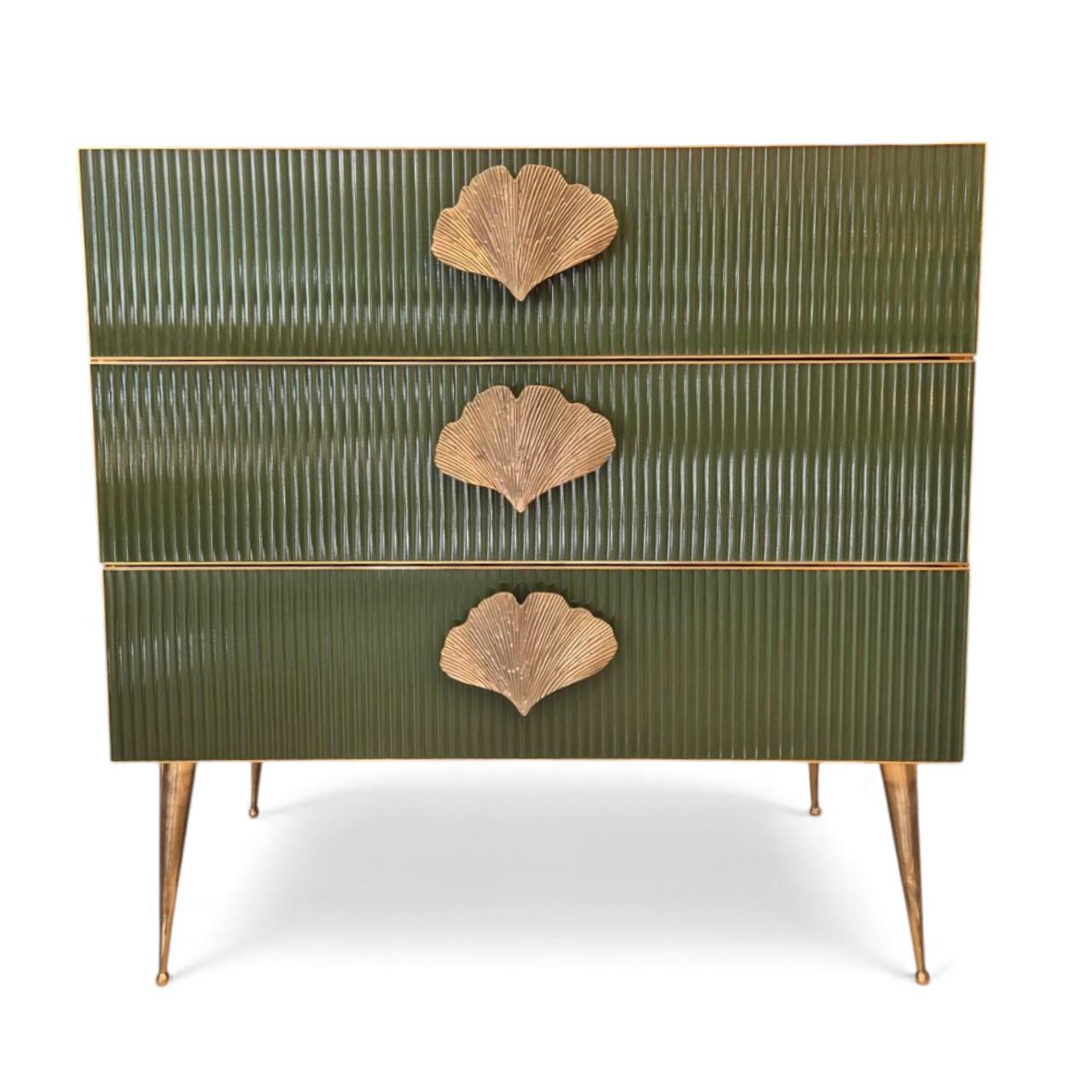 Italiano Coppia di consolle in vetro di Murano e ottone dorato, circa 1960/70 in vendita