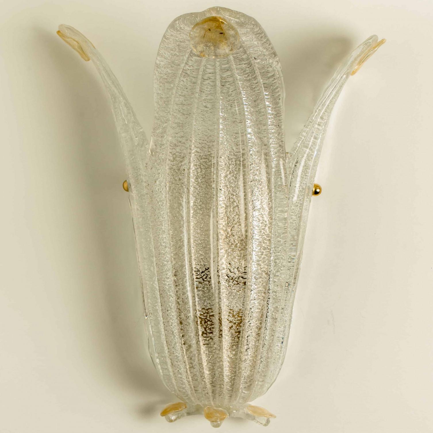 XX secolo Coppia di lampade da parete in vetro di Murano nello stile di Barovier&Toso, Italia 1970 in vendita