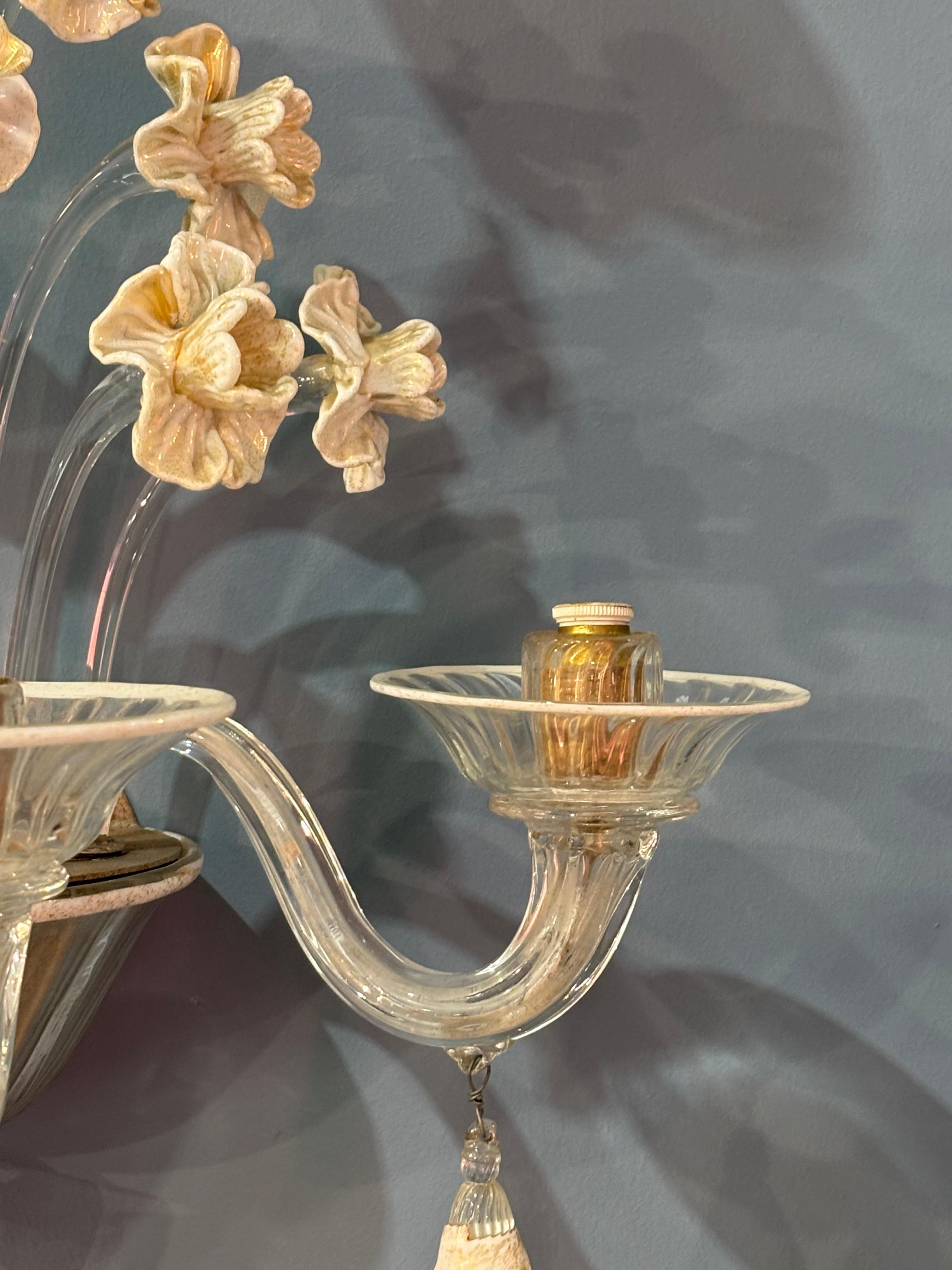 Pair of Murano Glass Appliques by Napoleone Martinuzzi for Venini In Excellent Condition For Sale In Milan, Italy