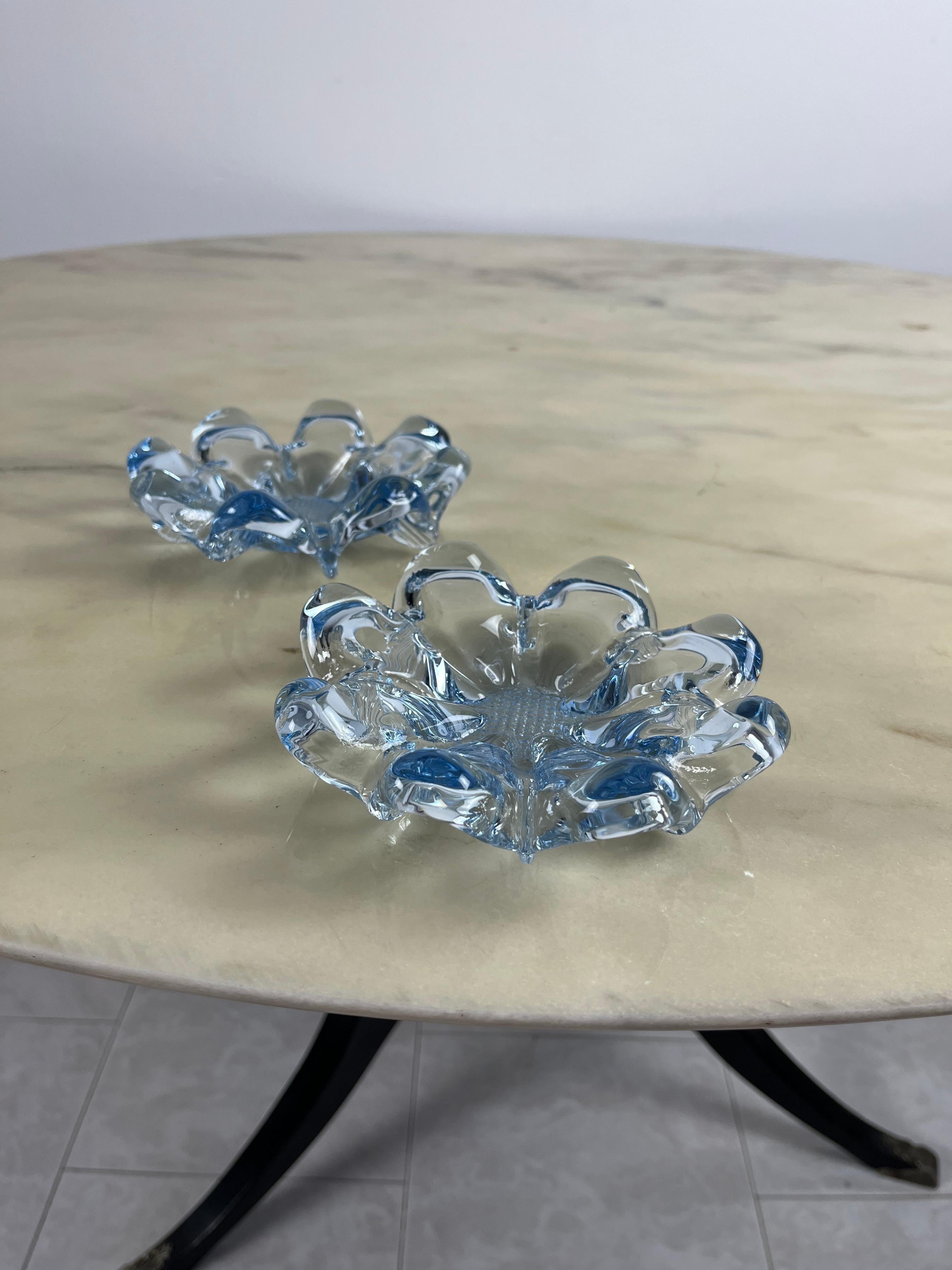 Pair of Murano glass ashtrays, Italy, 1960s
Household items, purchased in the 1960s and used in a lawyer's reception room.
Good condition. Small signs of the time.

We guarantee adequate packaging and will ship via DHL, insuring the contents against