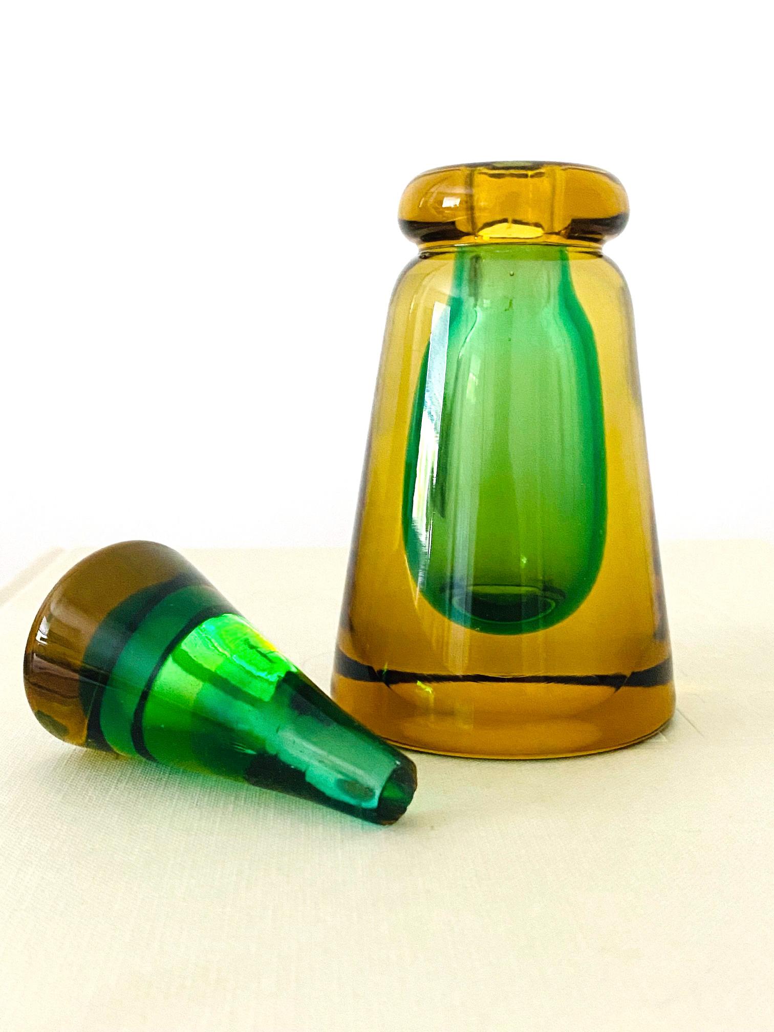 Pair of Murano Glass Bottles in Green and Yellow by Flavio Poli, Italy, c. 1960 2