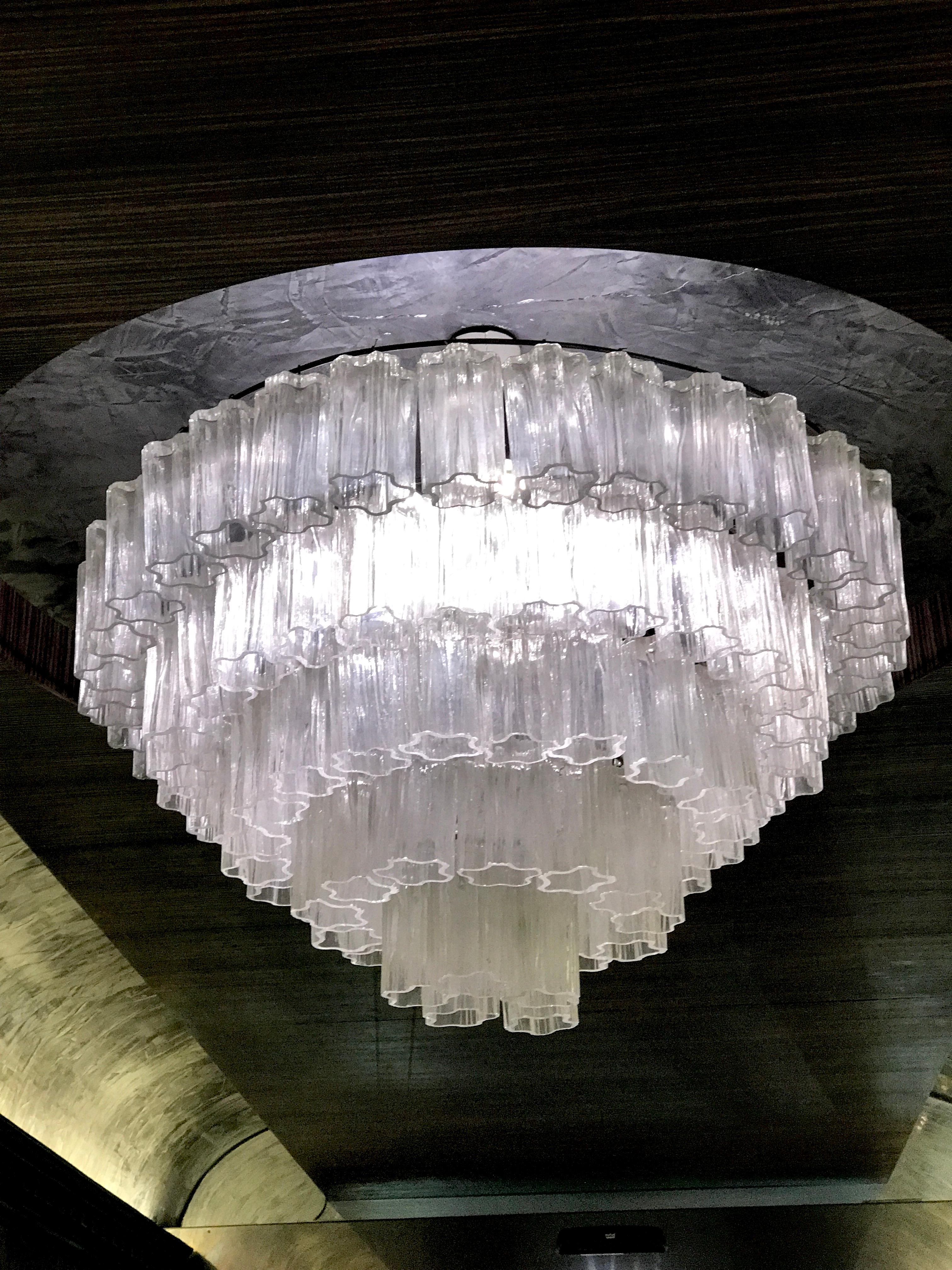 Pair of Murano Glass Clear Tronchi Chandeliers For Sale 3