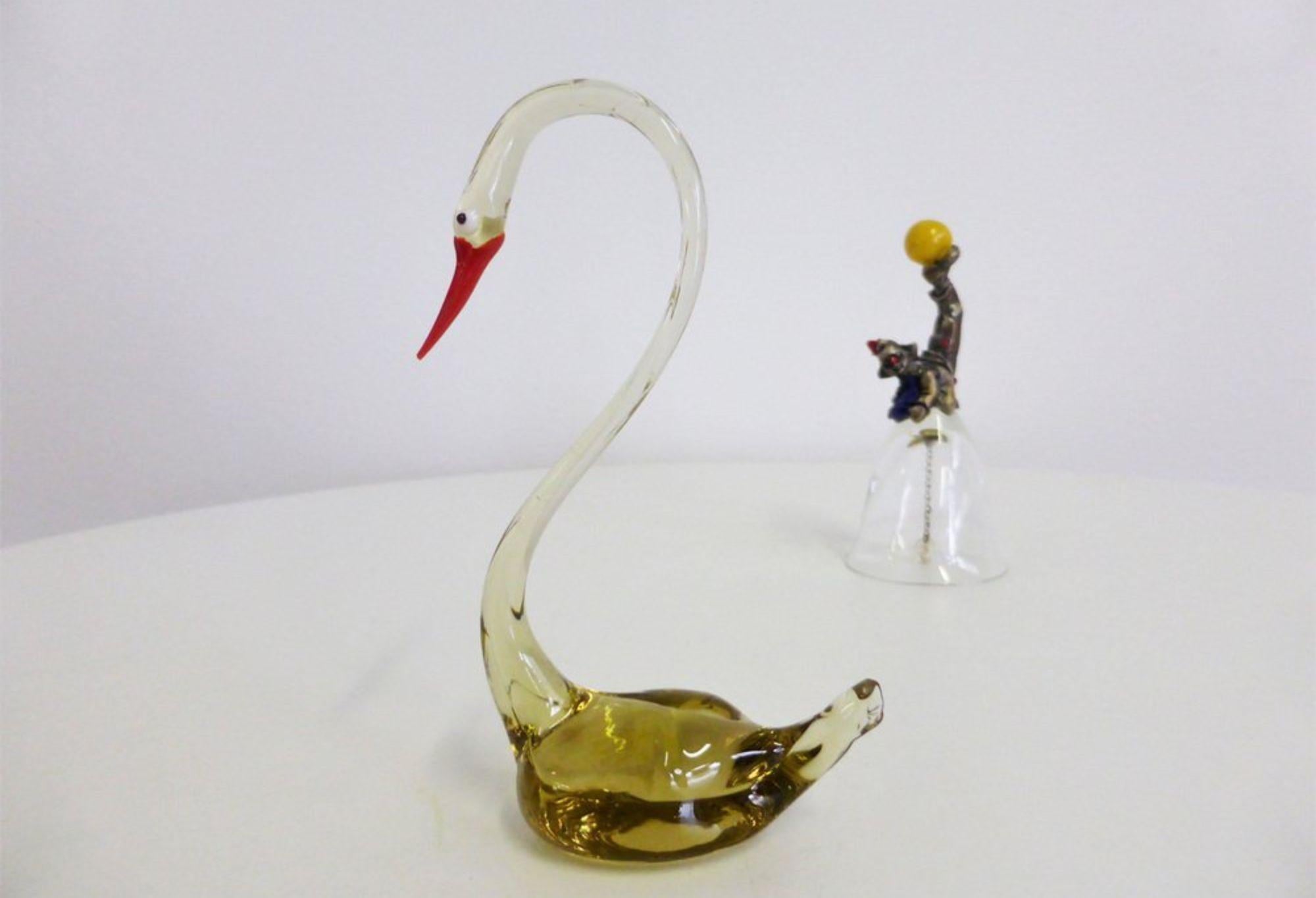 Pair of Murano Glass Decorative Objects, 1950s - Timeless Italian Elegance In Good Condition For Sale In Manzano, IT