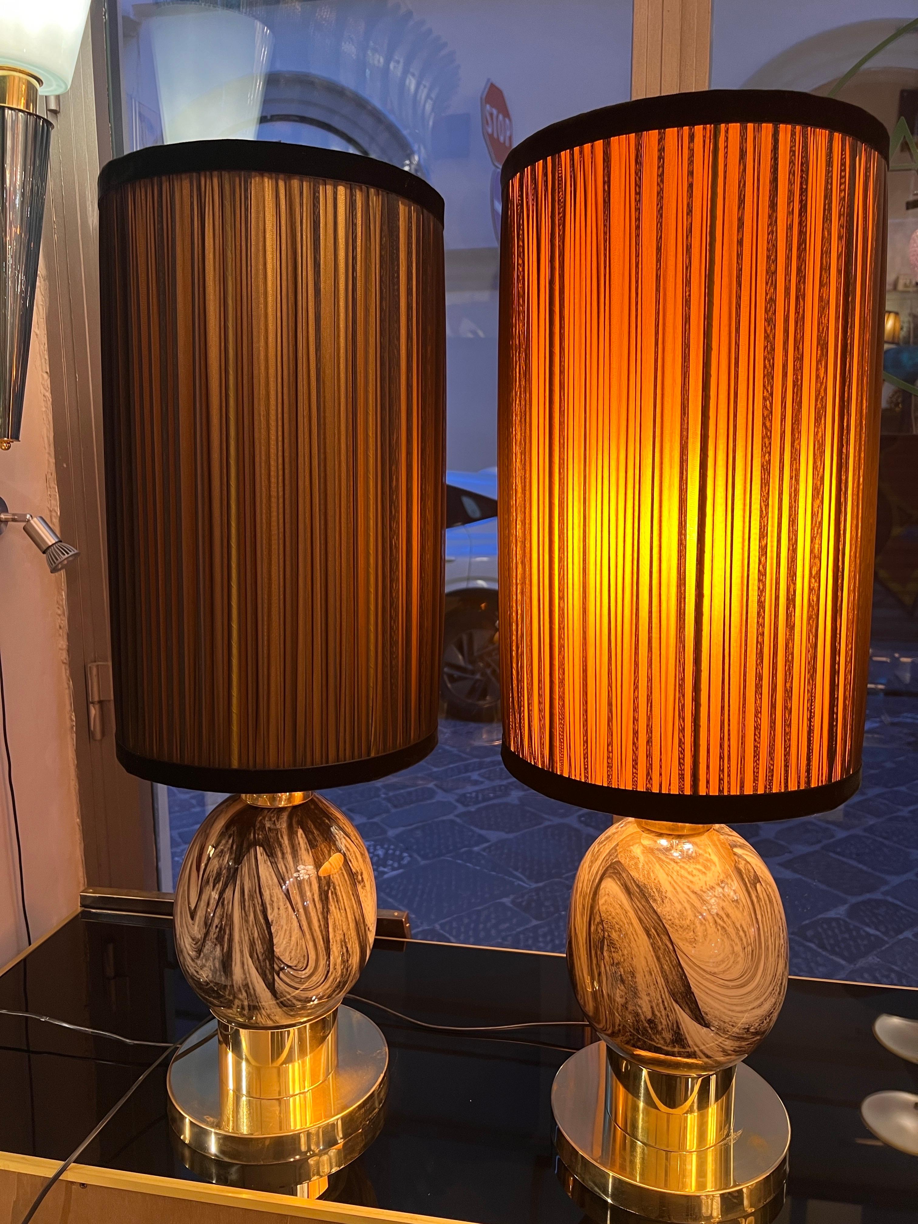 Paar eiförmige Murano Glas Marmor-Effekt mit unseren zwei Töne Lampenschirme 1970 (Italienisch) im Angebot
