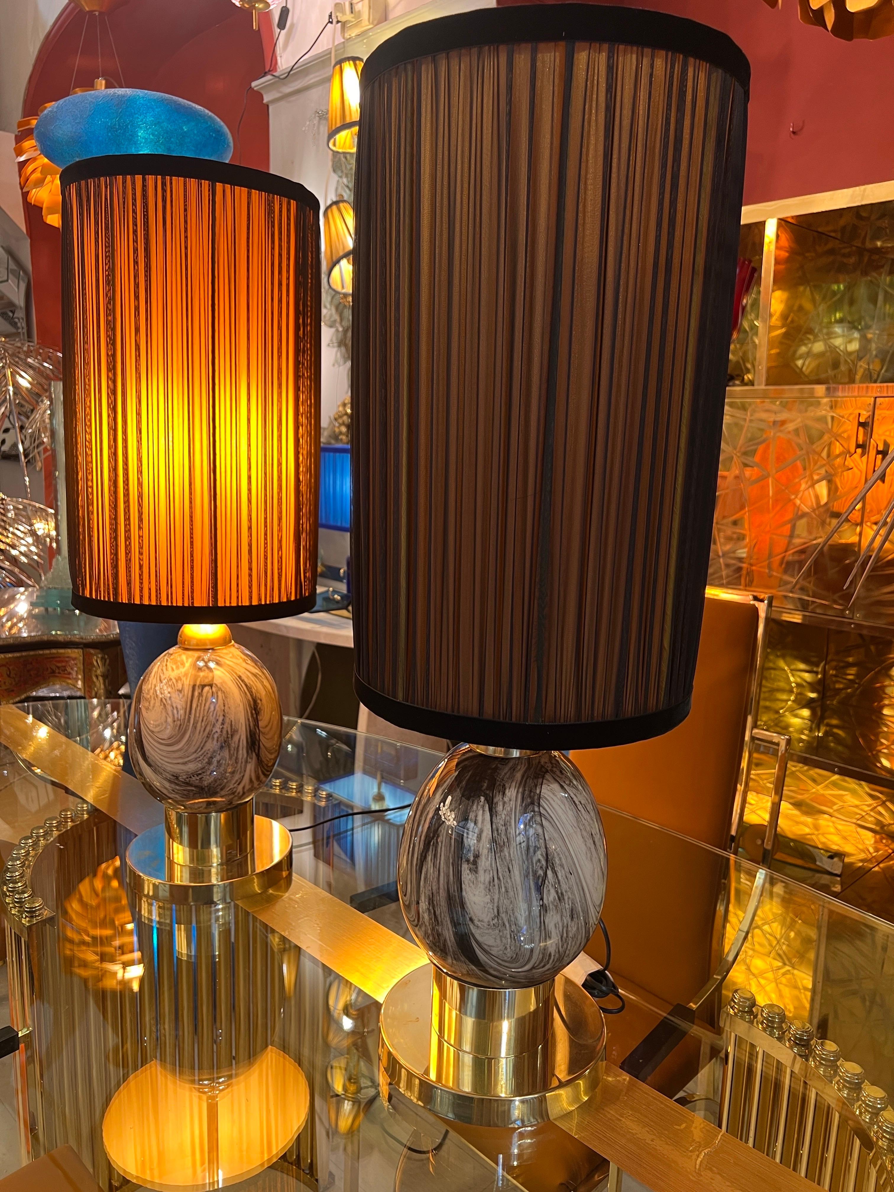 Paar eiförmige Murano Glas Marmor-Effekt mit unseren zwei Töne Lampenschirme 1970 im Zustand „Hervorragend“ im Angebot in Florence, IT