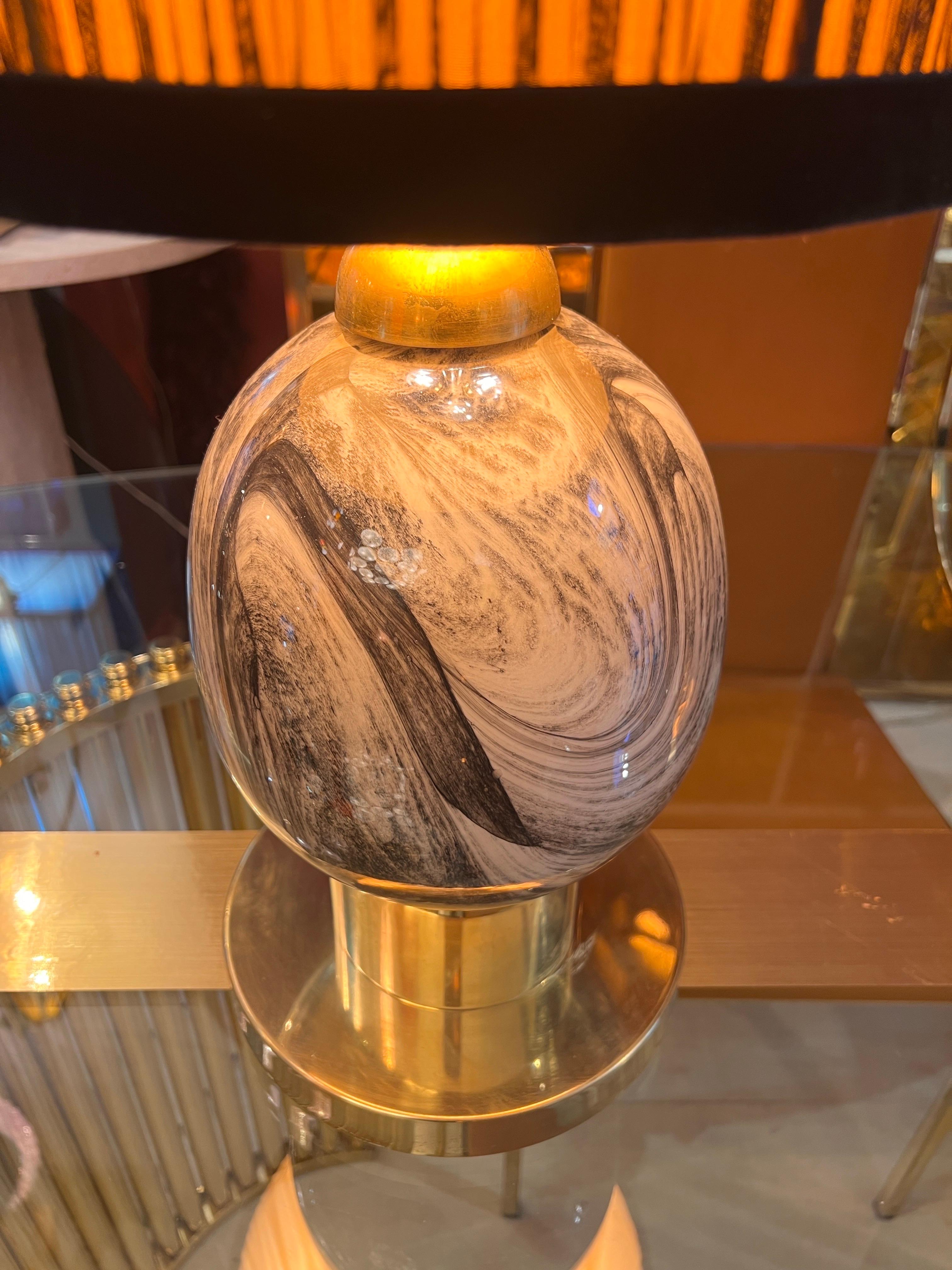 Paar eiförmige Murano Glas Marmor-Effekt mit unseren zwei Töne Lampenschirme 1970 im Angebot 1