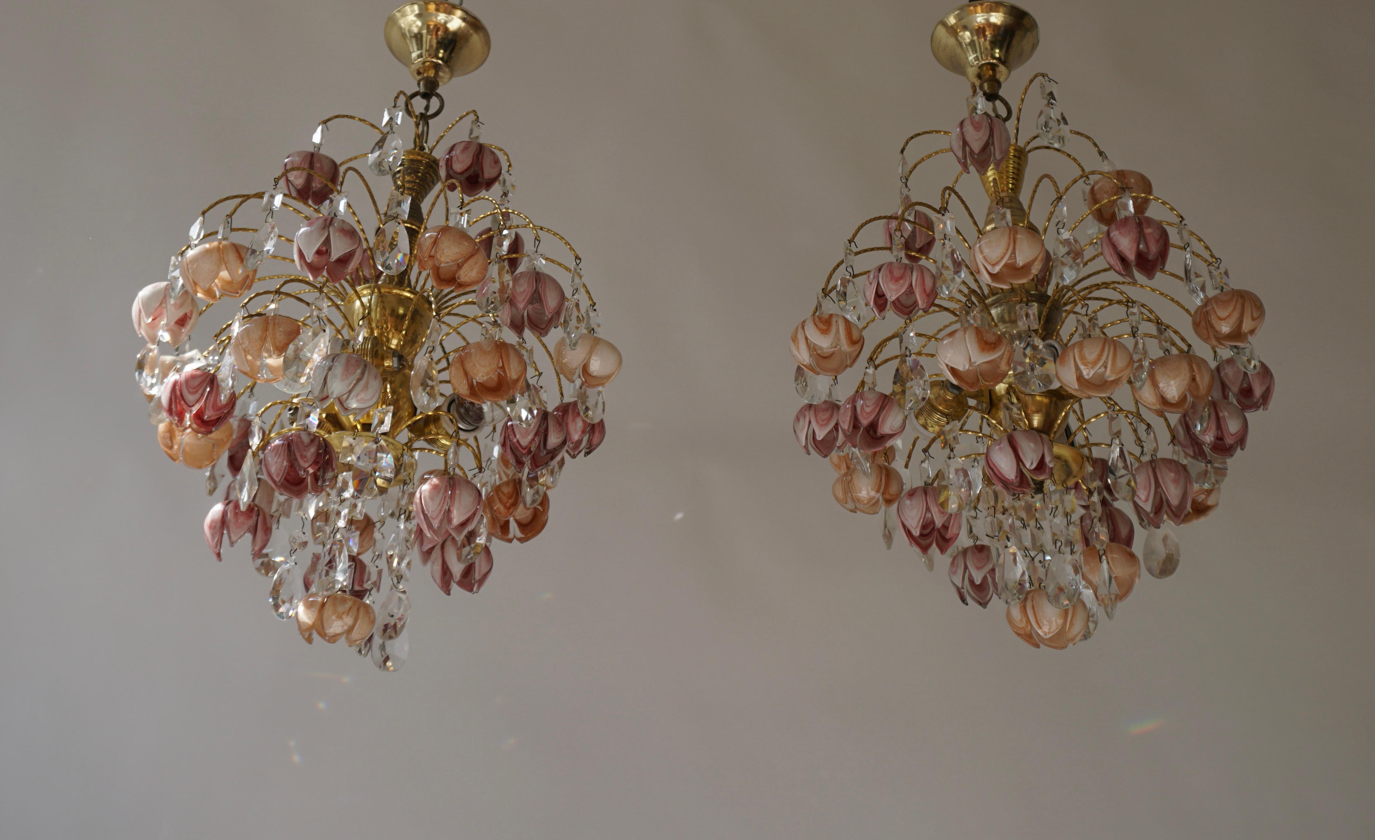 Pair of Murano Glass Floral Chandeliers, Italy, 1970s For Sale 1