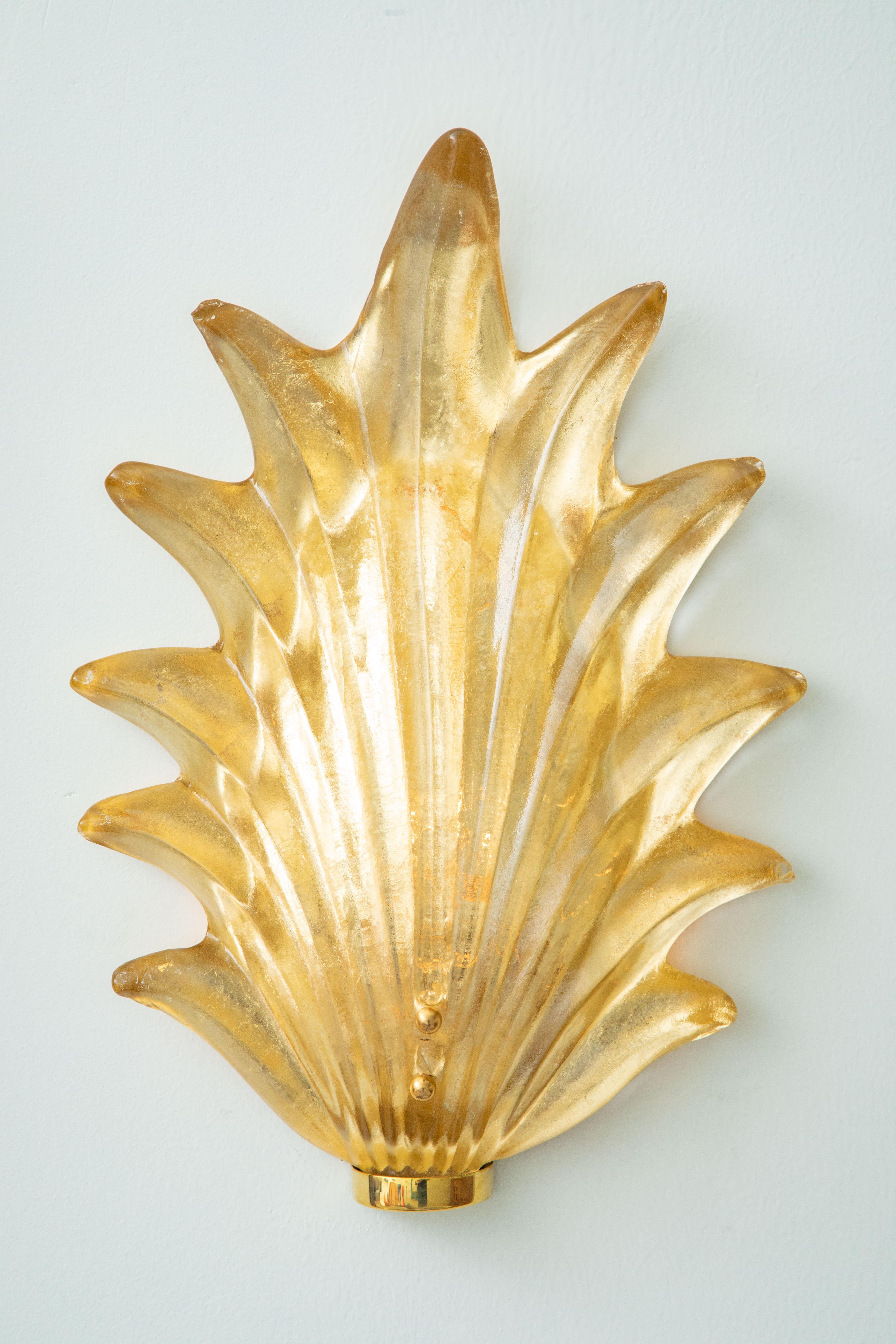 Pair of Murano Glass Gilded and Brass Leaf Wall Lights, in Stock In New Condition For Sale In Miami, FL