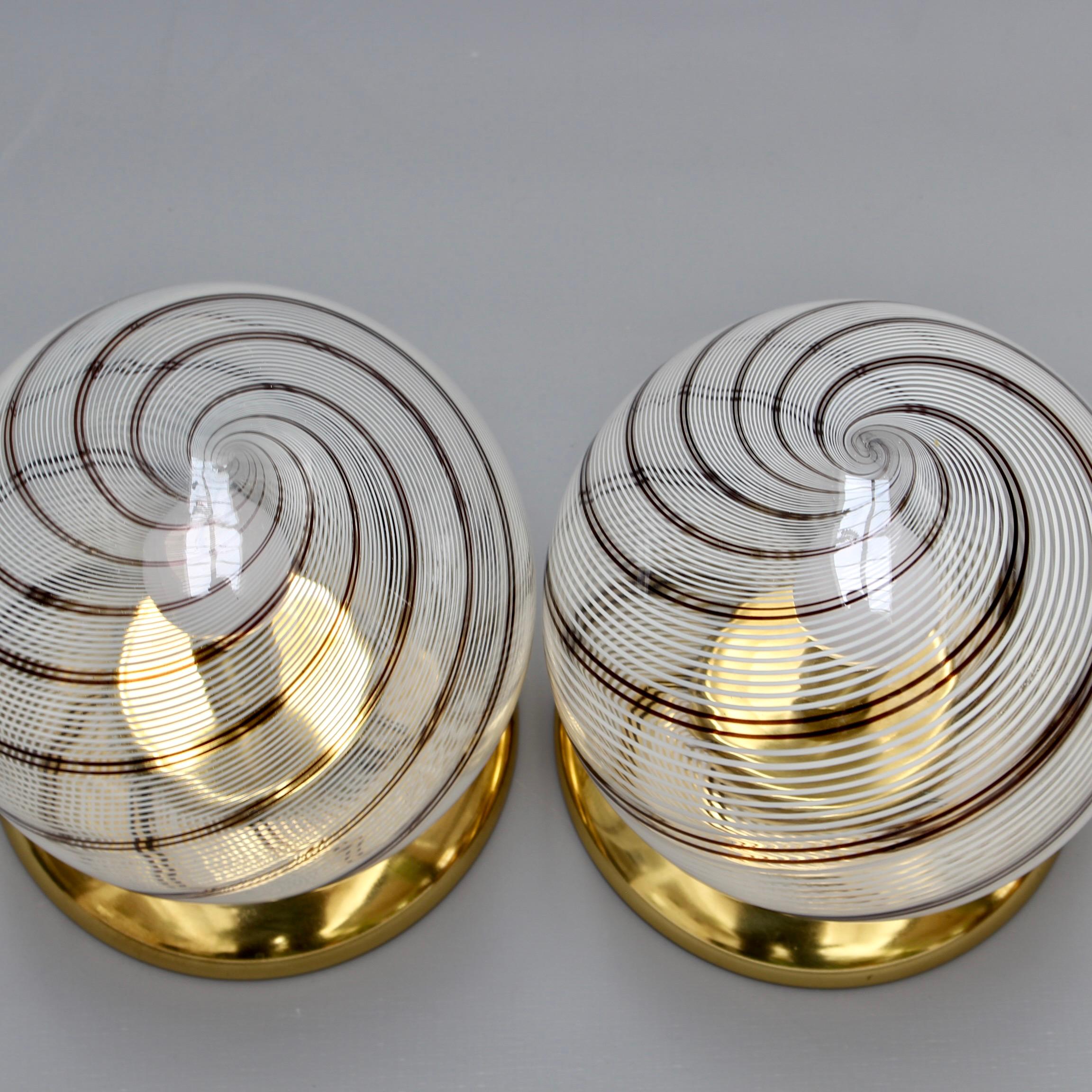 Pair of Murano Glass Globe Table Lamps 'circa 1970s' For Sale 9