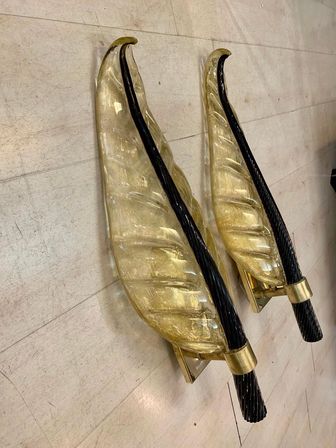 Italian Pair of Murano Glass Gold Leaf Sconces with Black Torchon Glass Leaf Stem, 1940s