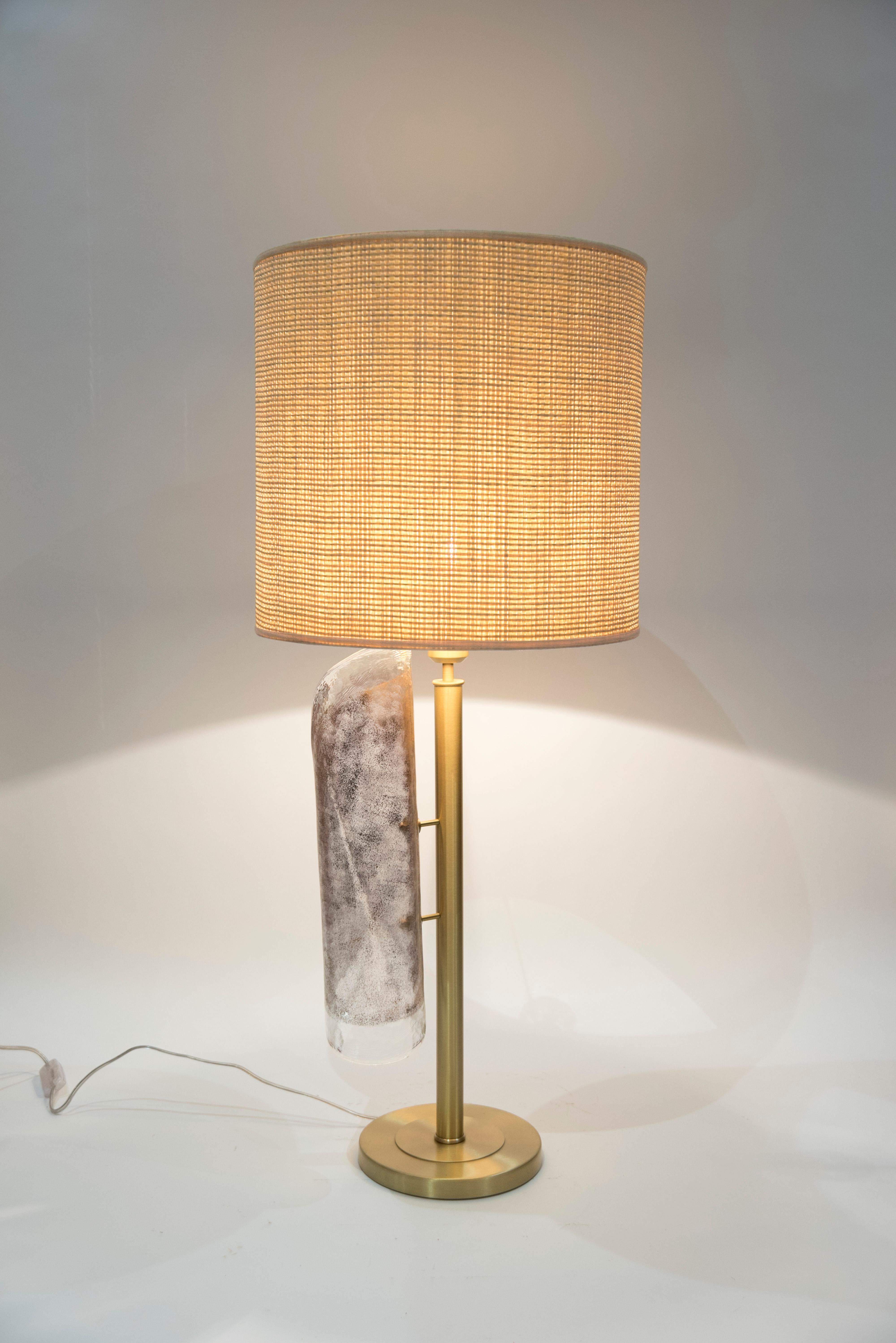 Laiton Paire de lampes en verre de Murano dans le style d'Archimede Seguso en vente