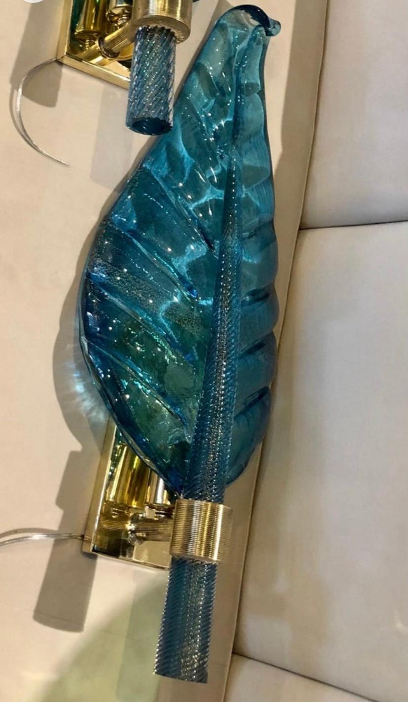 Pair of Murano Glass Leaf-Form Wall Lights by Barovier & Toso, circa 1960 In Good Condition For Sale In Miami, FL