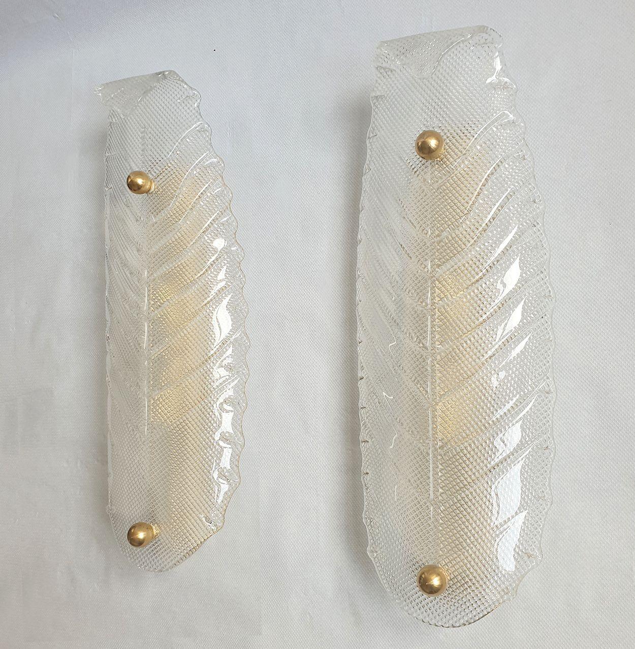 Mid-Century Modern Paire d'appliques à feuilles en verre de Murano 1970 en vente