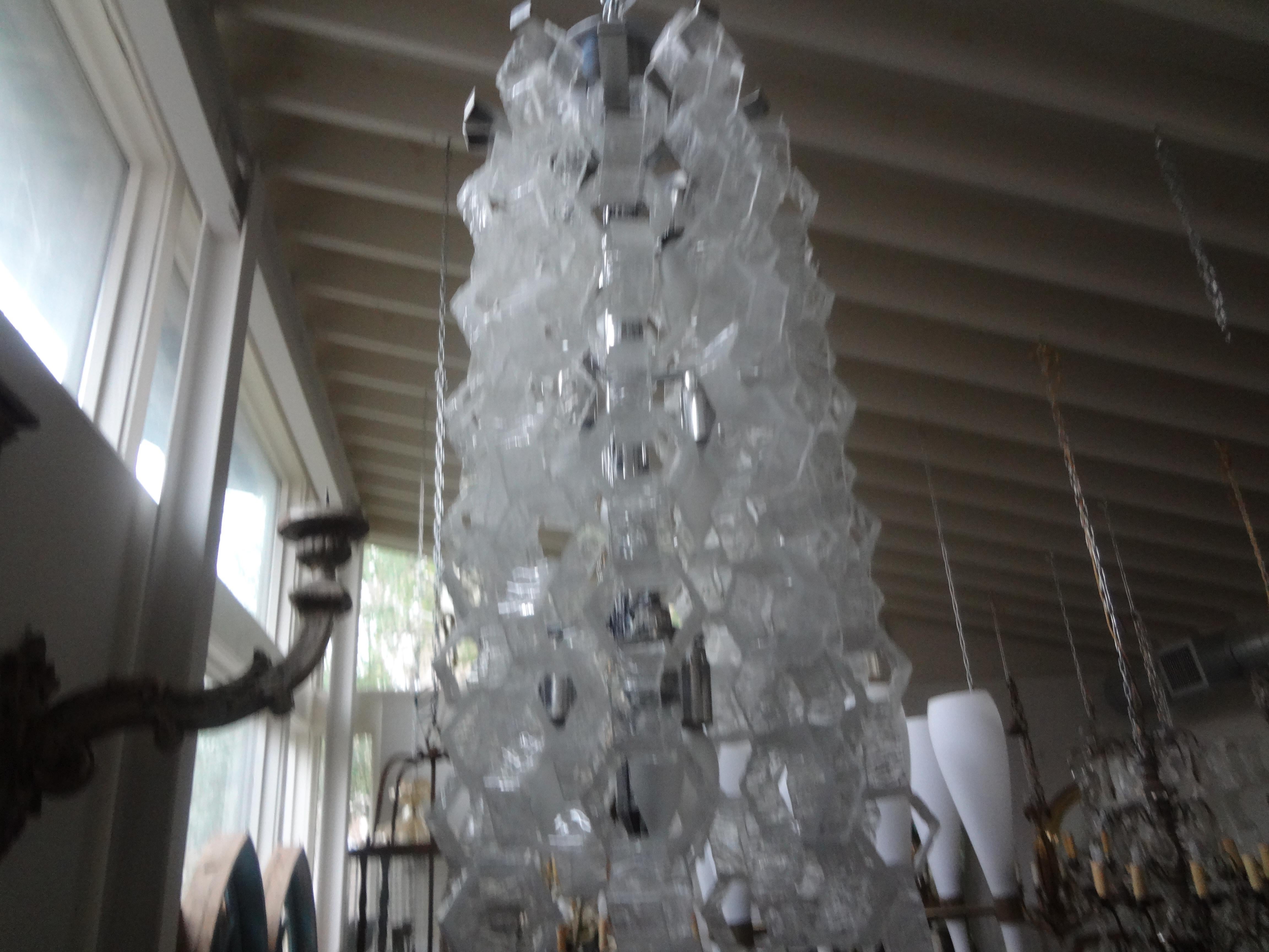 Pair of Murano Glass Mid-Century Modern Chain Link Chandeliers In Good Condition For Sale In Houston, TX