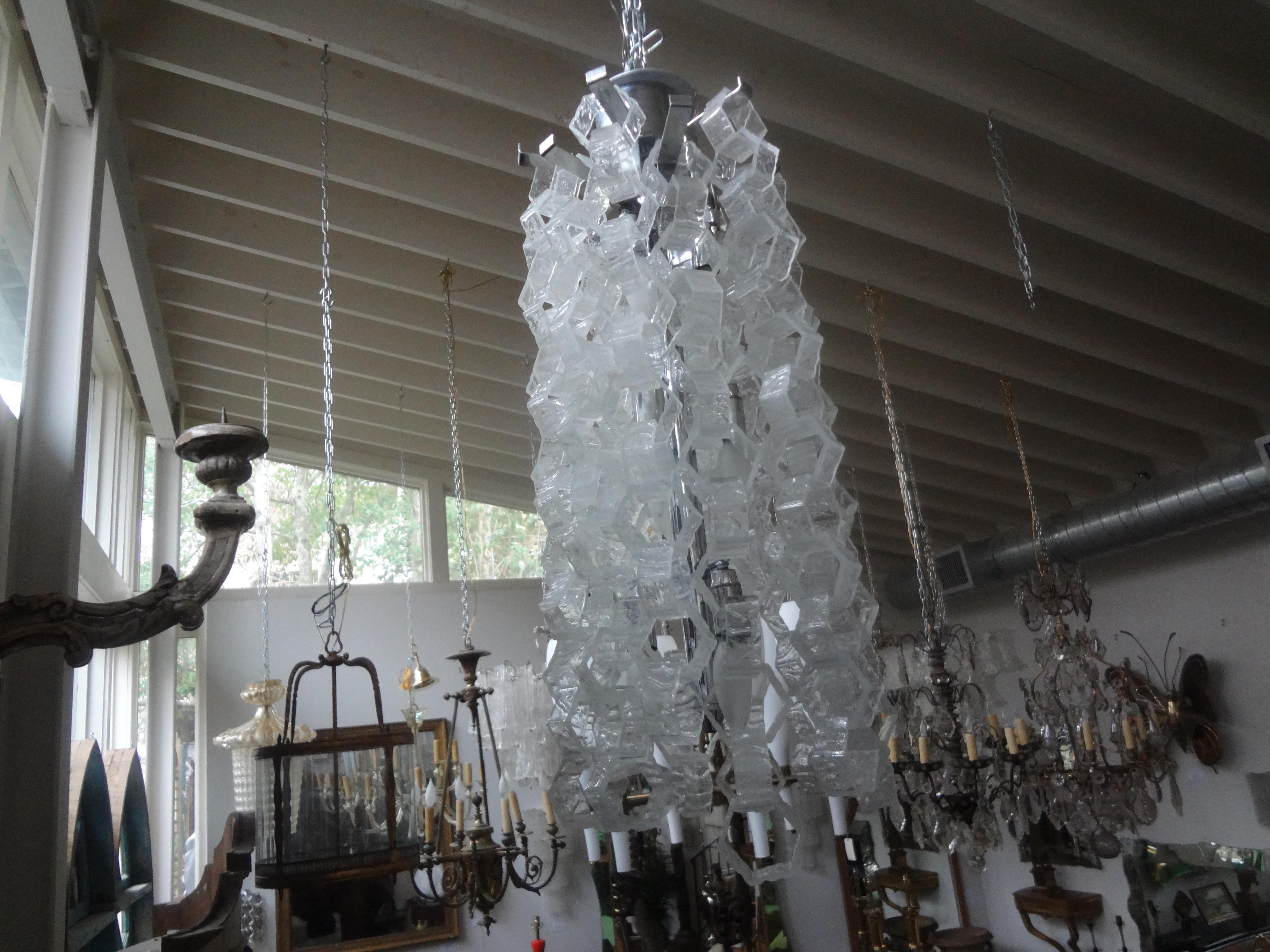 Pair of Murano Glass Mid-Century Modern Chain Link Chandeliers For Sale 1