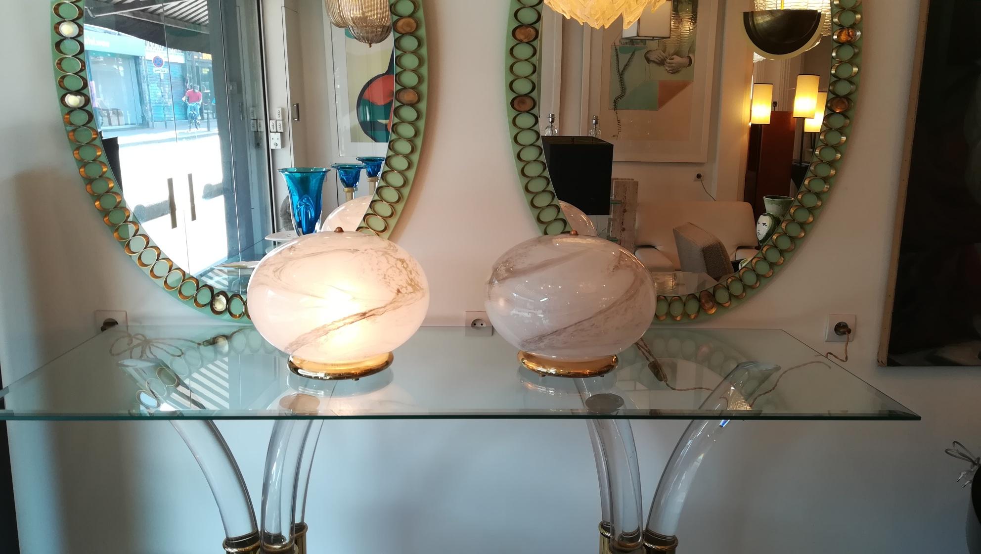 Pair of Murano Glass Round Table Lamp For Sale 11