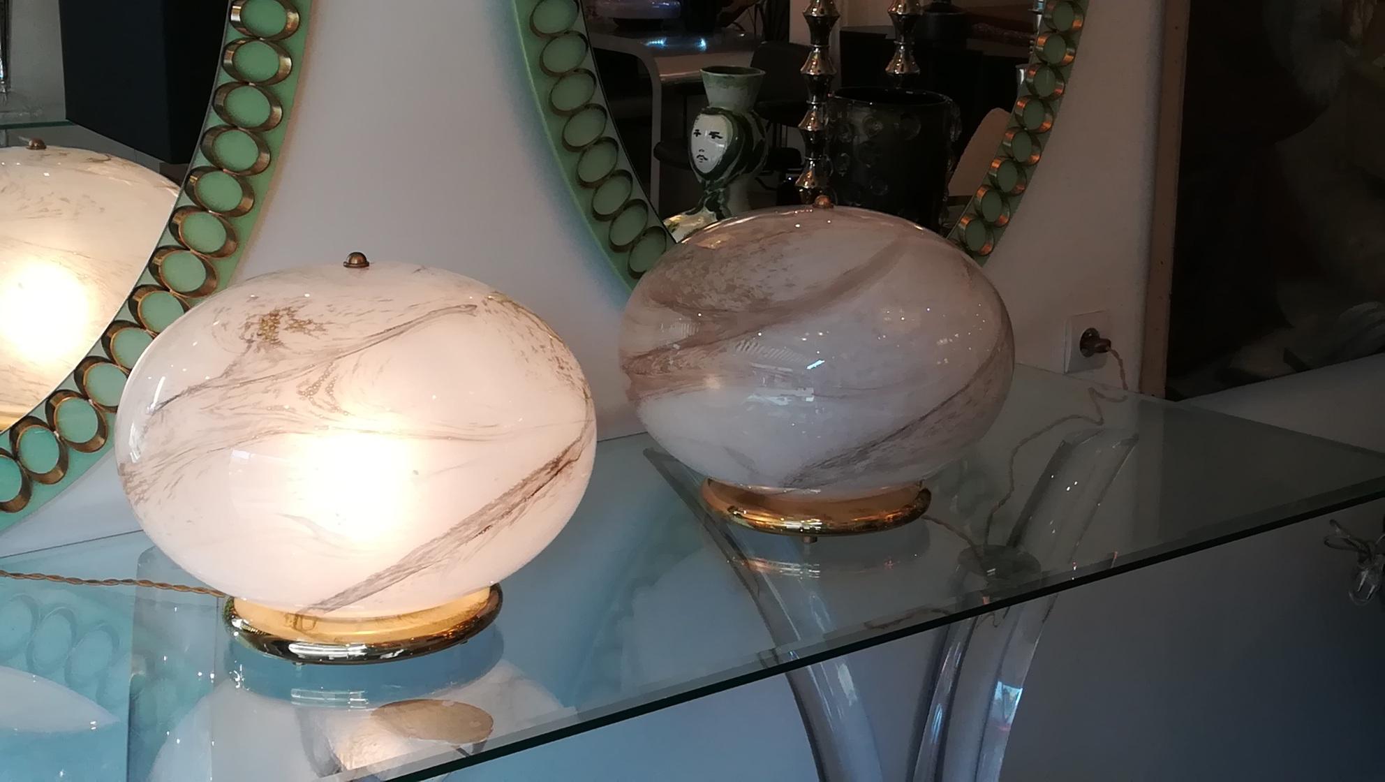 Pair of Murano Glass Round Table Lamp For Sale 13