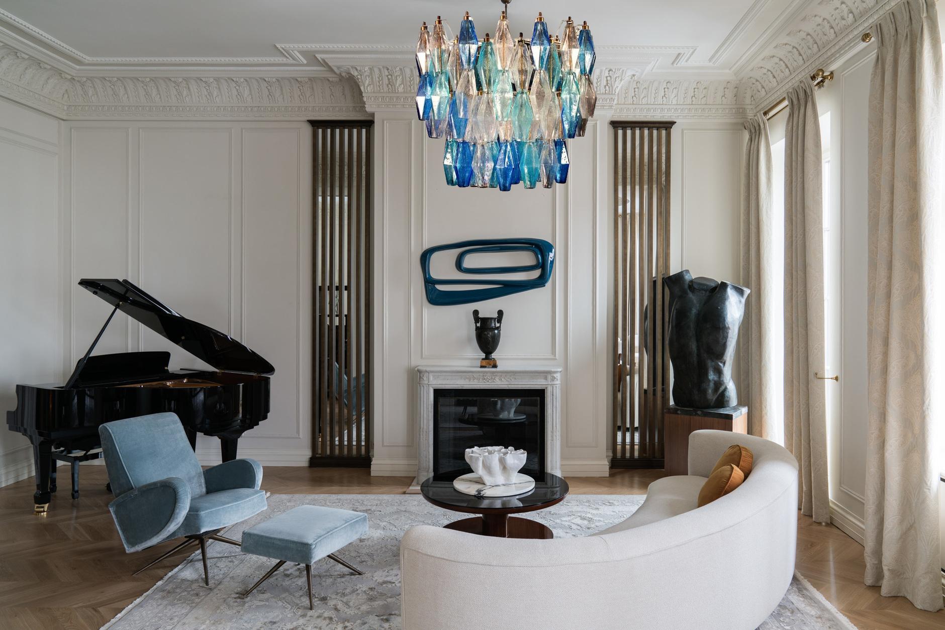 Italian Pair of Murano Glass Sapphire Colored Poliedri Chandelier in the Style C. Scarpa For Sale