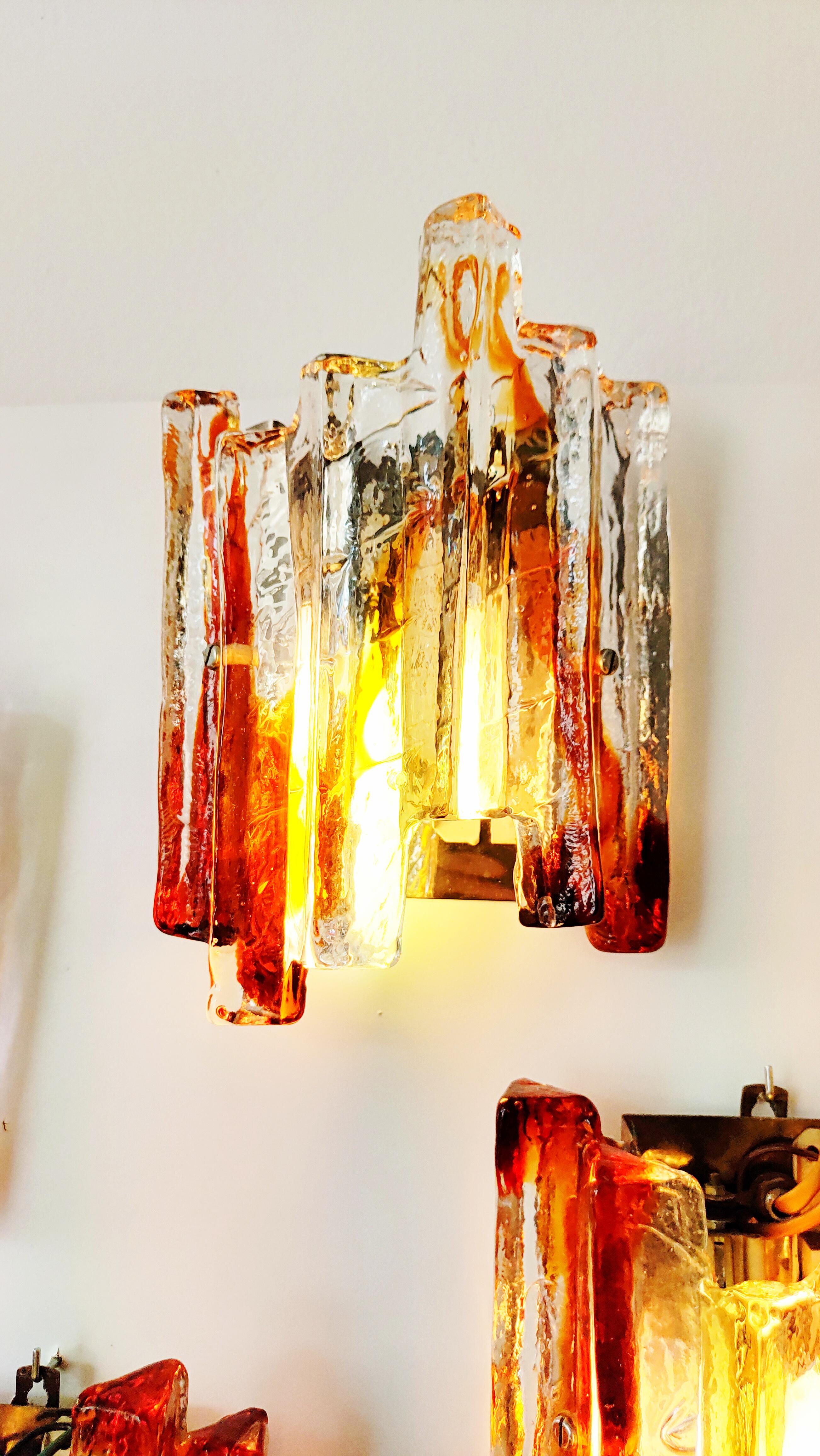 Pair of Murano Glass Sconces by Carlo Nason for Mazzega, Italy, 1960s In Good Condition For Sale In L'Escala, ES