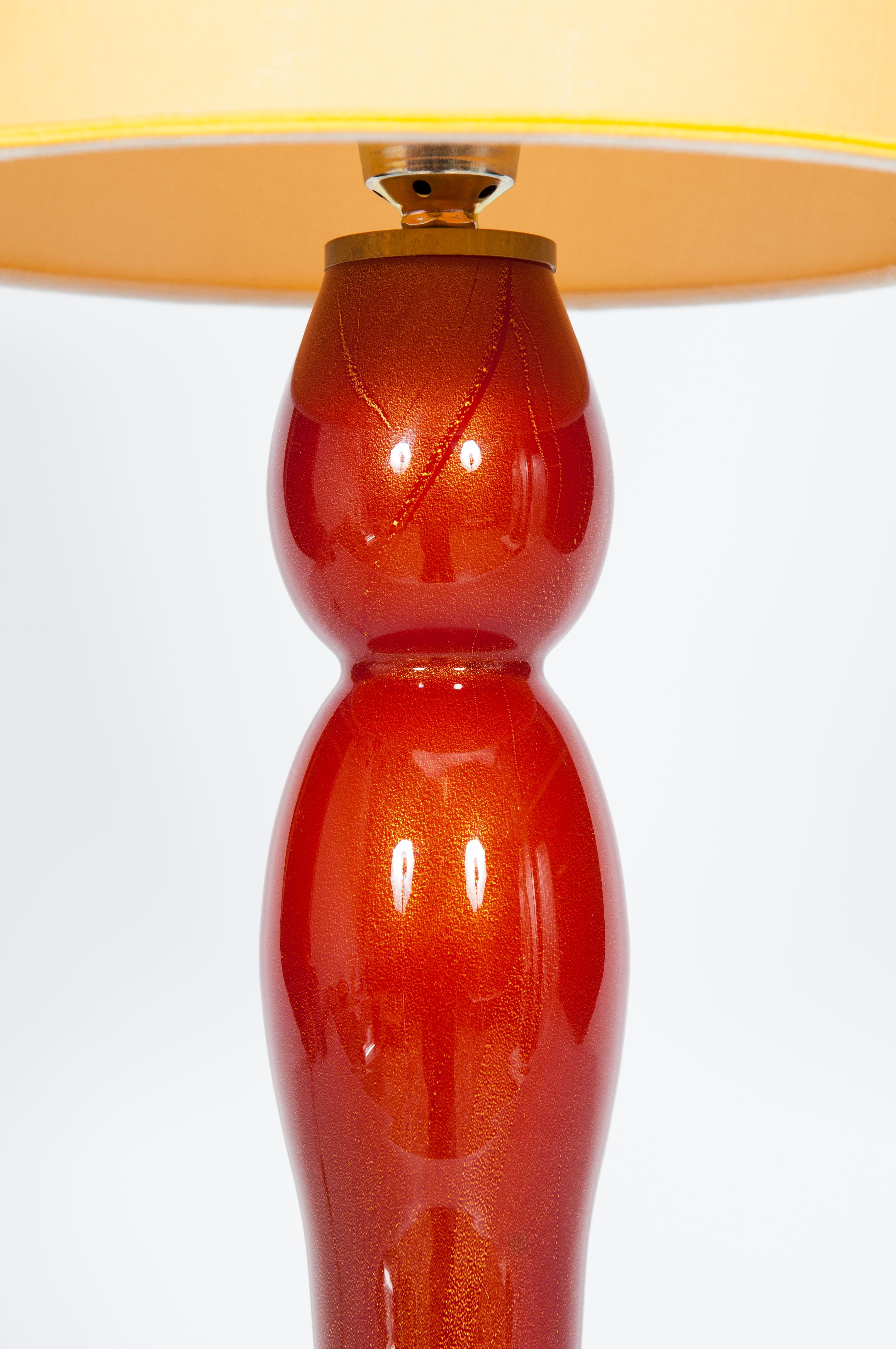 Late 20th Century Pair of Murano Glass Table Lamps Coral and Gold Leaf Color, 1980s For Sale