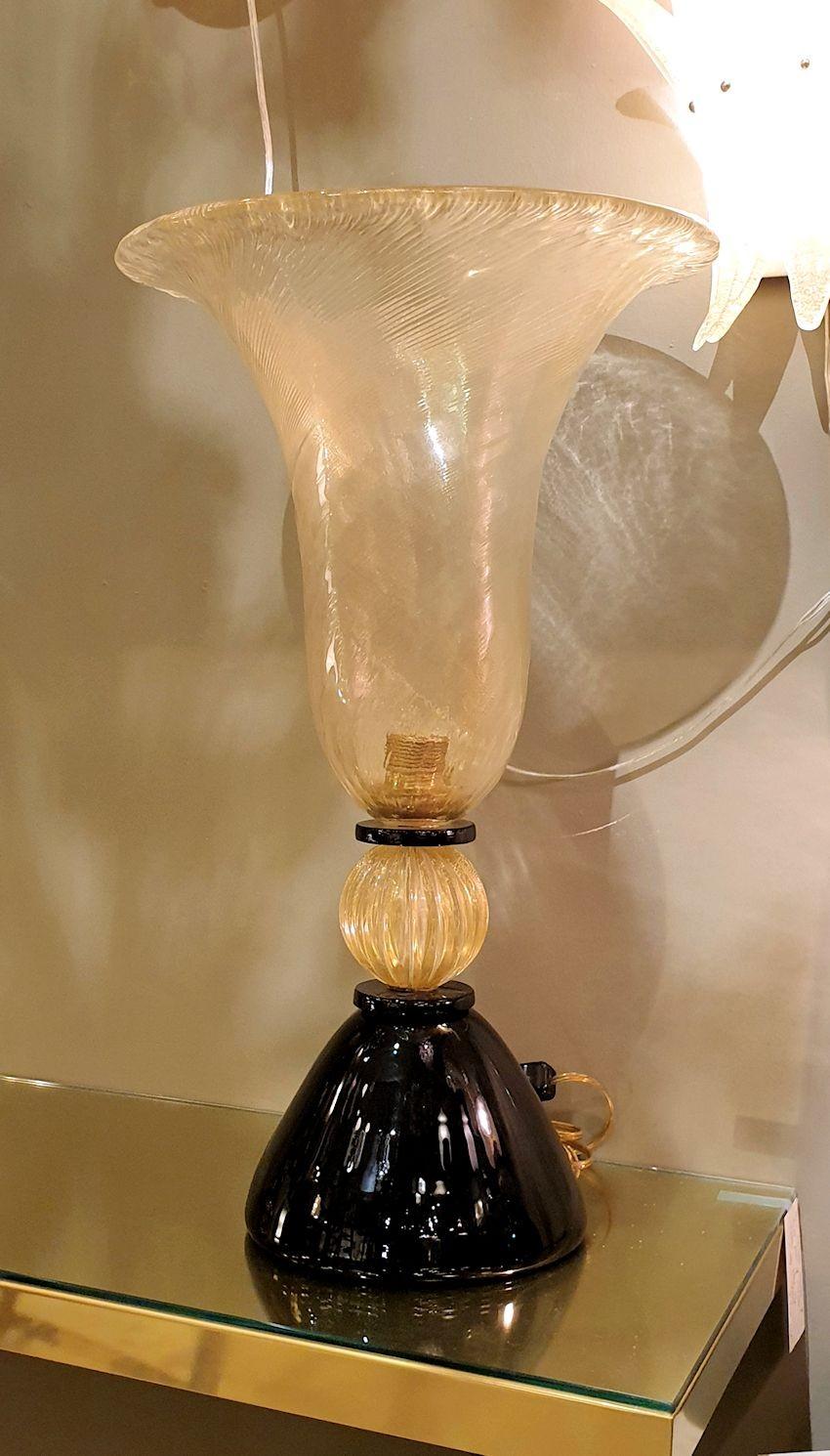 Pair of Murano Glass Table Lamps In Excellent Condition For Sale In Dallas, TX
