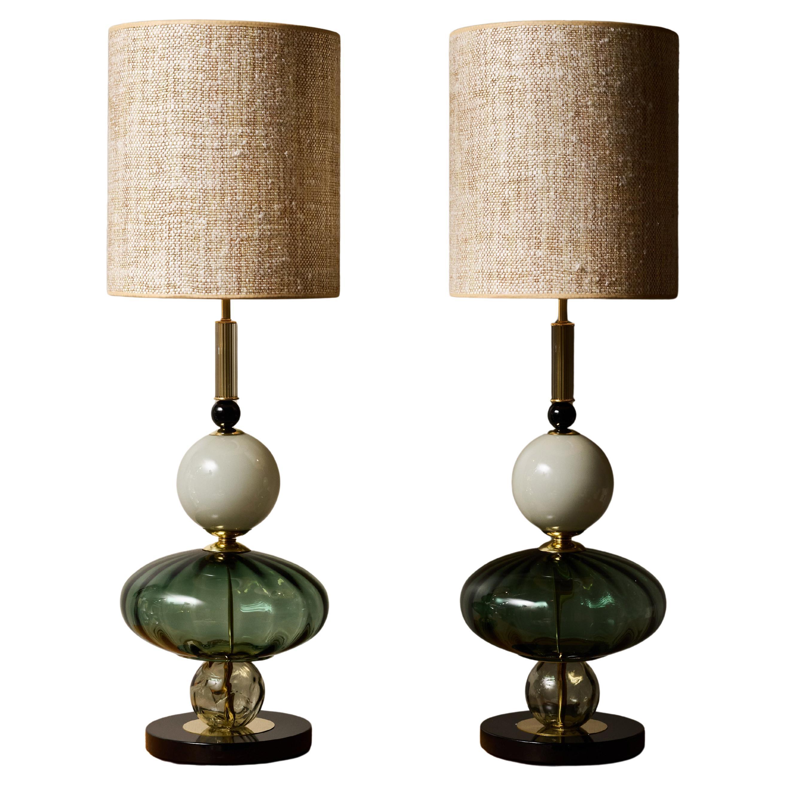 Pareja de Lámparas de Mesa de Cristal de Murano con Varias Tulipas Verdes y Latón