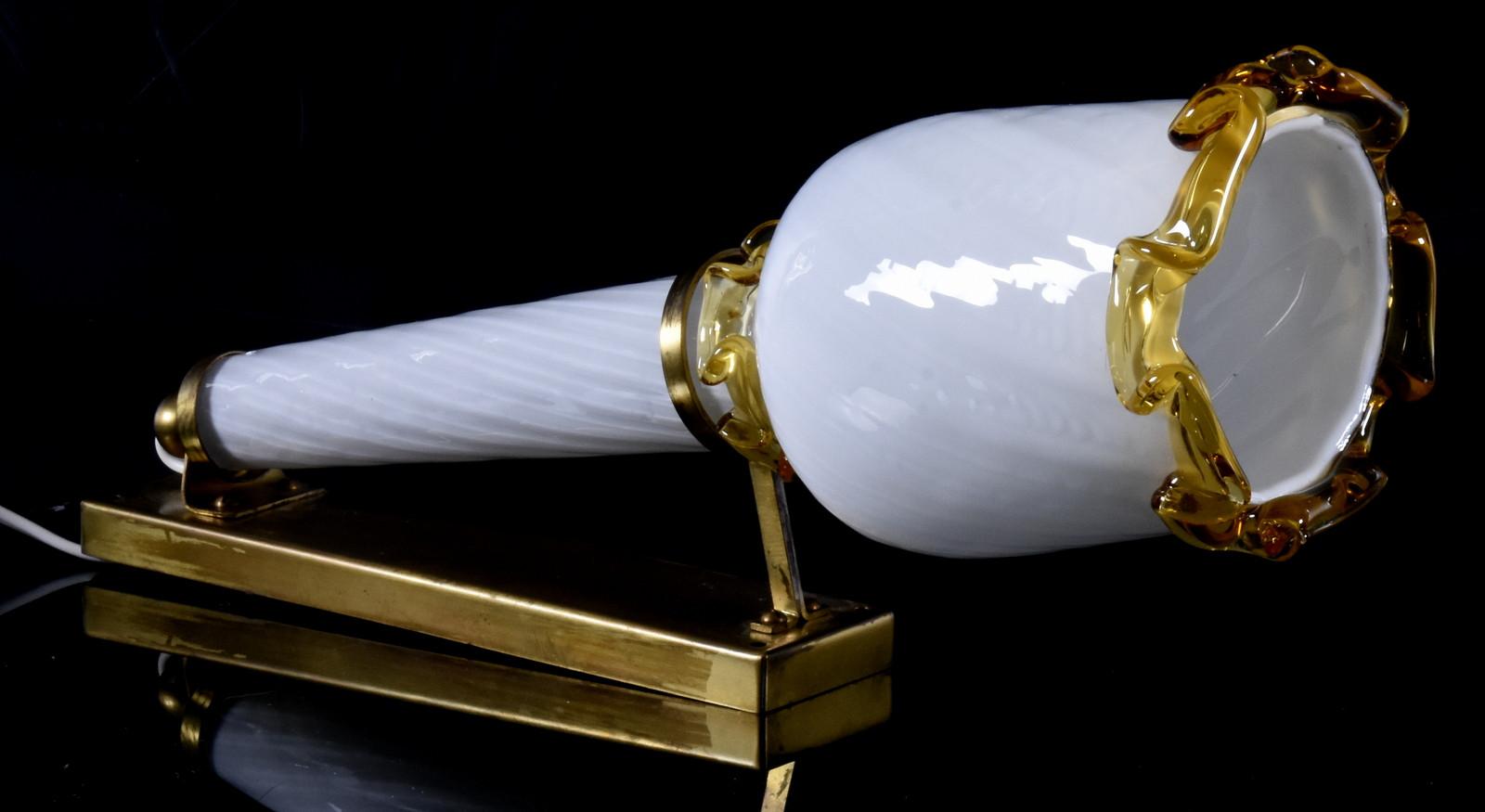 Pareja de apliques antorcha de cristal de Murano. 1970s. Moderno de mediados de siglo en venta