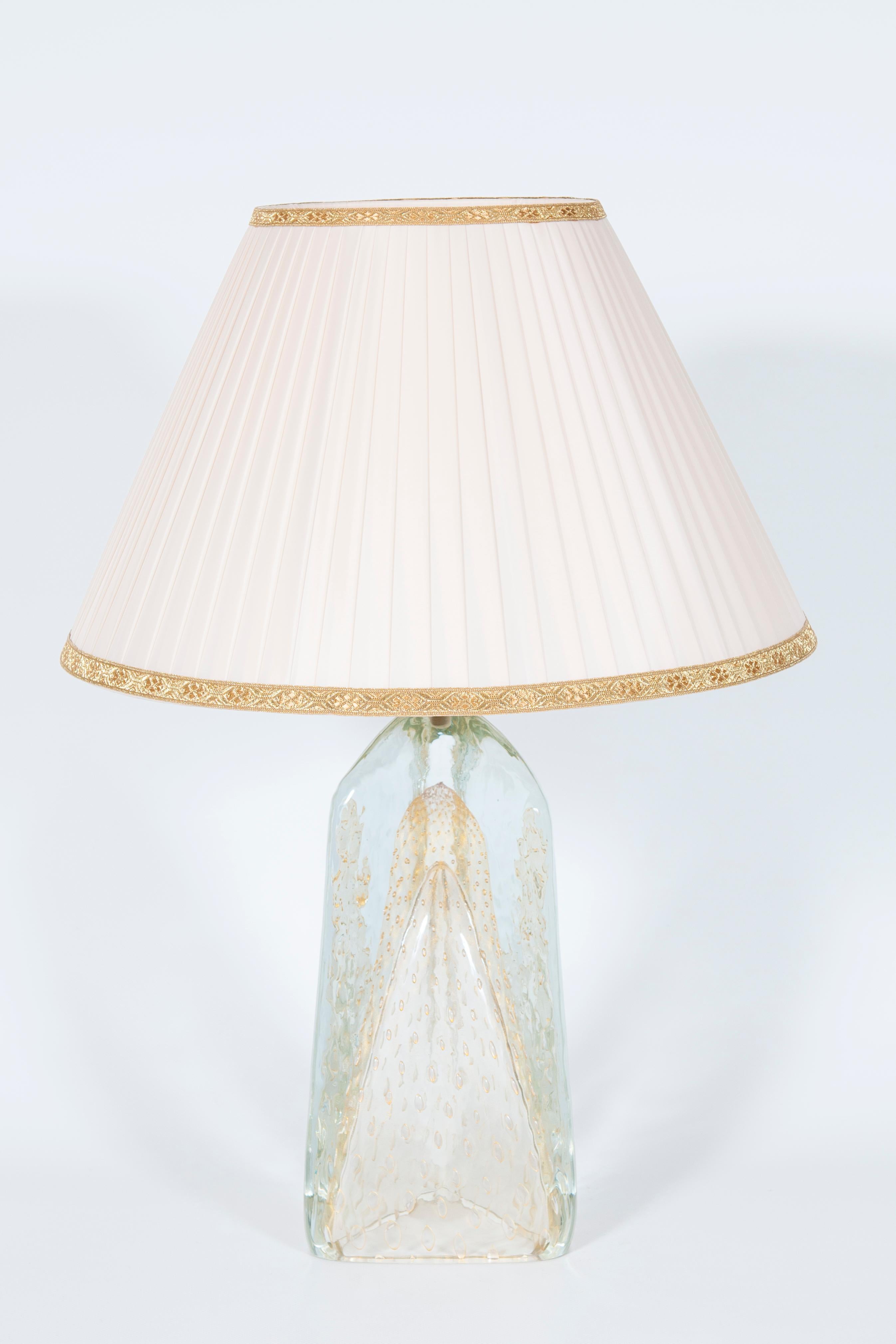 Modern Pair of Murano Glass Triangle-Shaped Lamps with 24-Carat Gold, 1980s For Sale