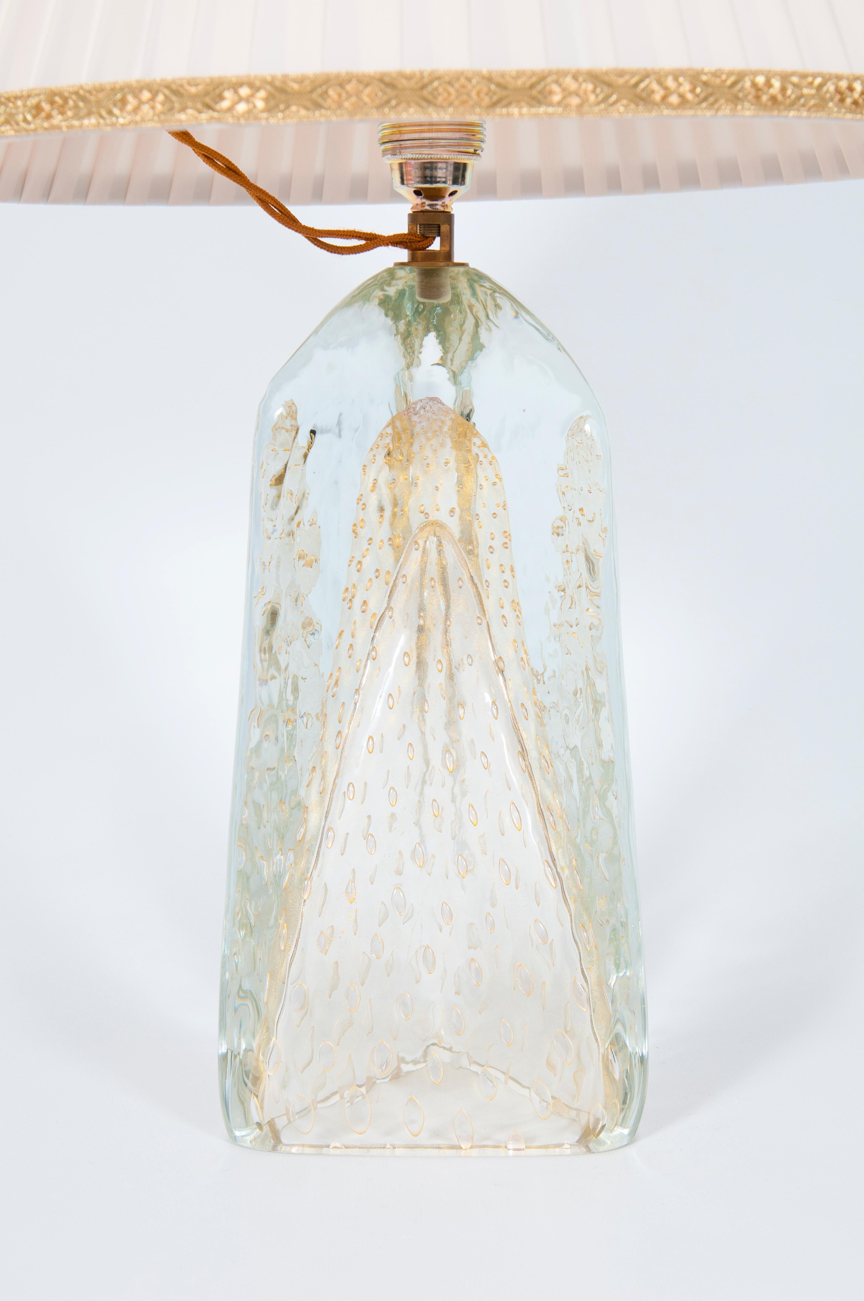 Fait main Paire de lampes en forme de triangle en verre de Murano avec or 24 carats, années 1980 en vente