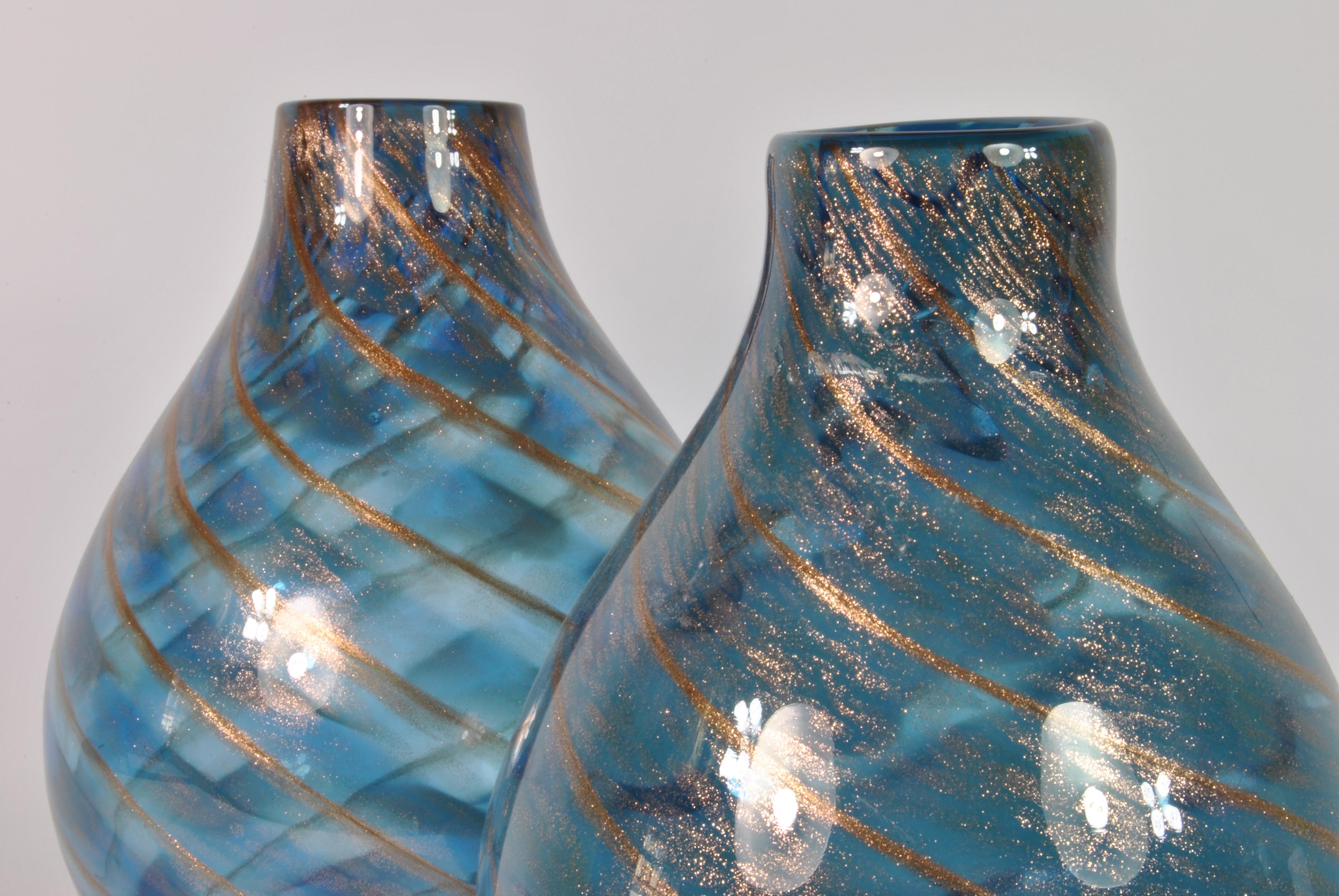 Pair of Murano Glass Vases, Designed by Fratelli Toso, Italy, Late 1960s In Good Condition For Sale In Napoli, IT