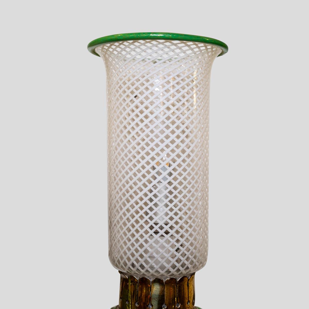 Mid-20th Century Pair of Murano glass wall lights clear white green with gold leaf decor brass For Sale