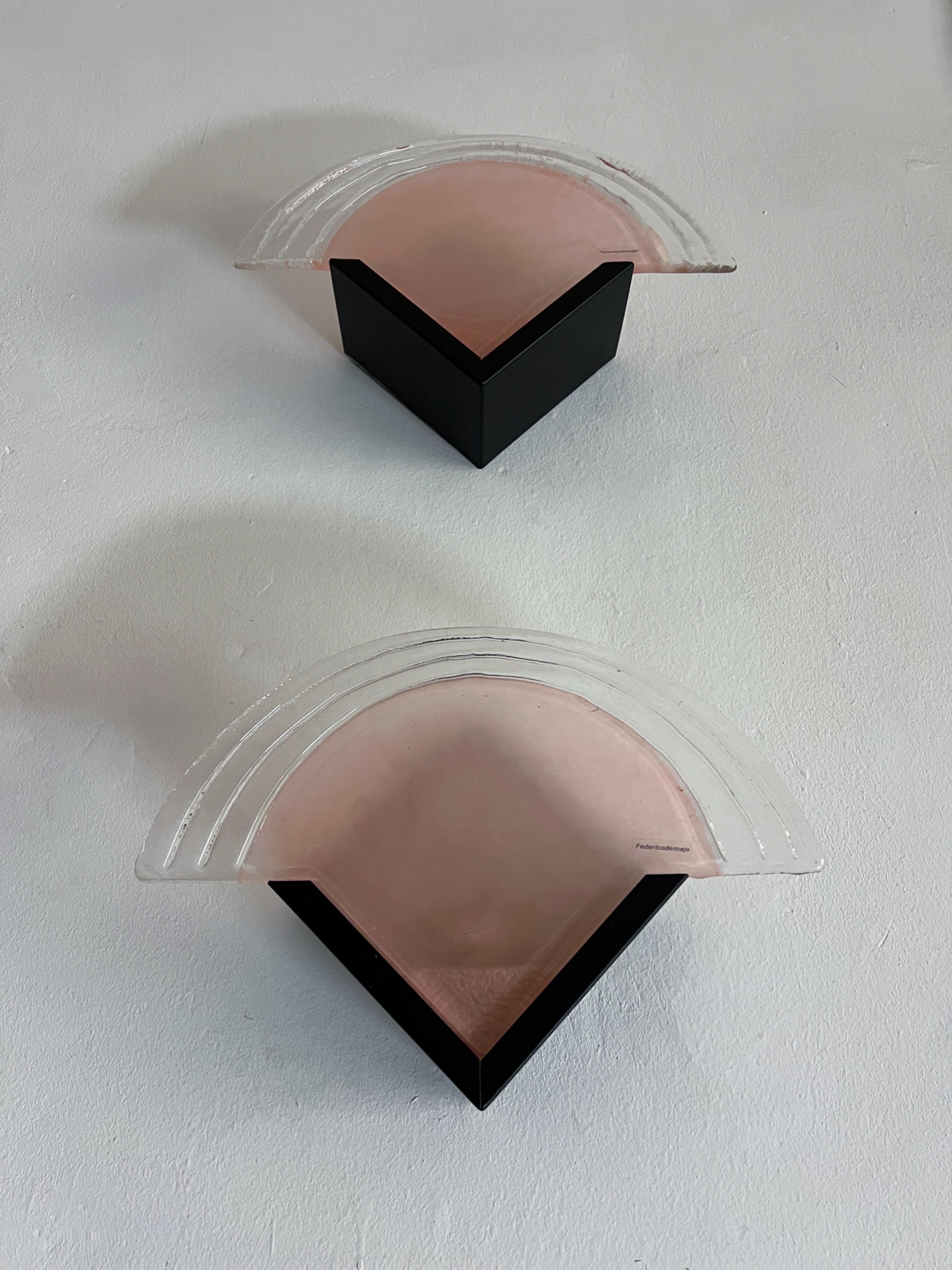 Paar Wandleuchten aus Murano-Glas, entworfen von Federico De Majo 1980 (Moderne der Mitte des Jahrhunderts) im Angebot