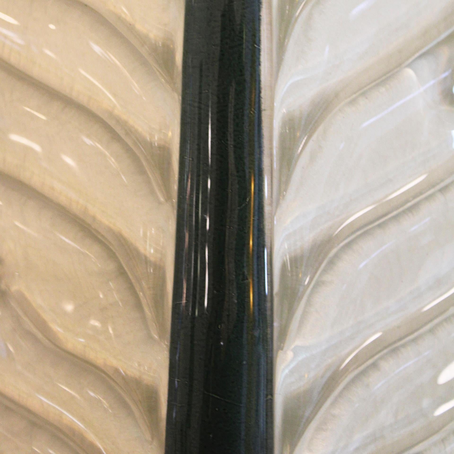 Verre de Murano Paire d'appliques murales en verre de Murano en forme de feuille, Italie en vente