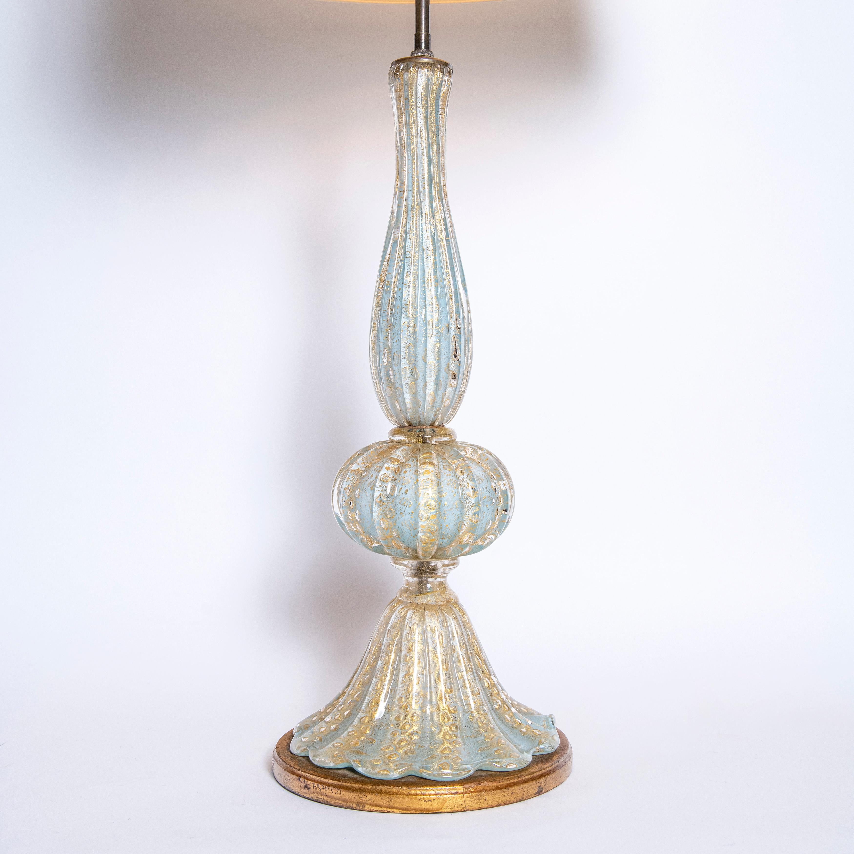 italien Paire de lampes de bureau en verre de Murano avec inclusions d'or par Barovier & Toso, Italie en vente