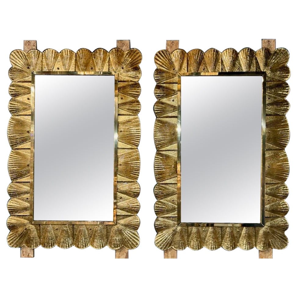 Pair of Murano Gold Shell Form Mirrors en venta