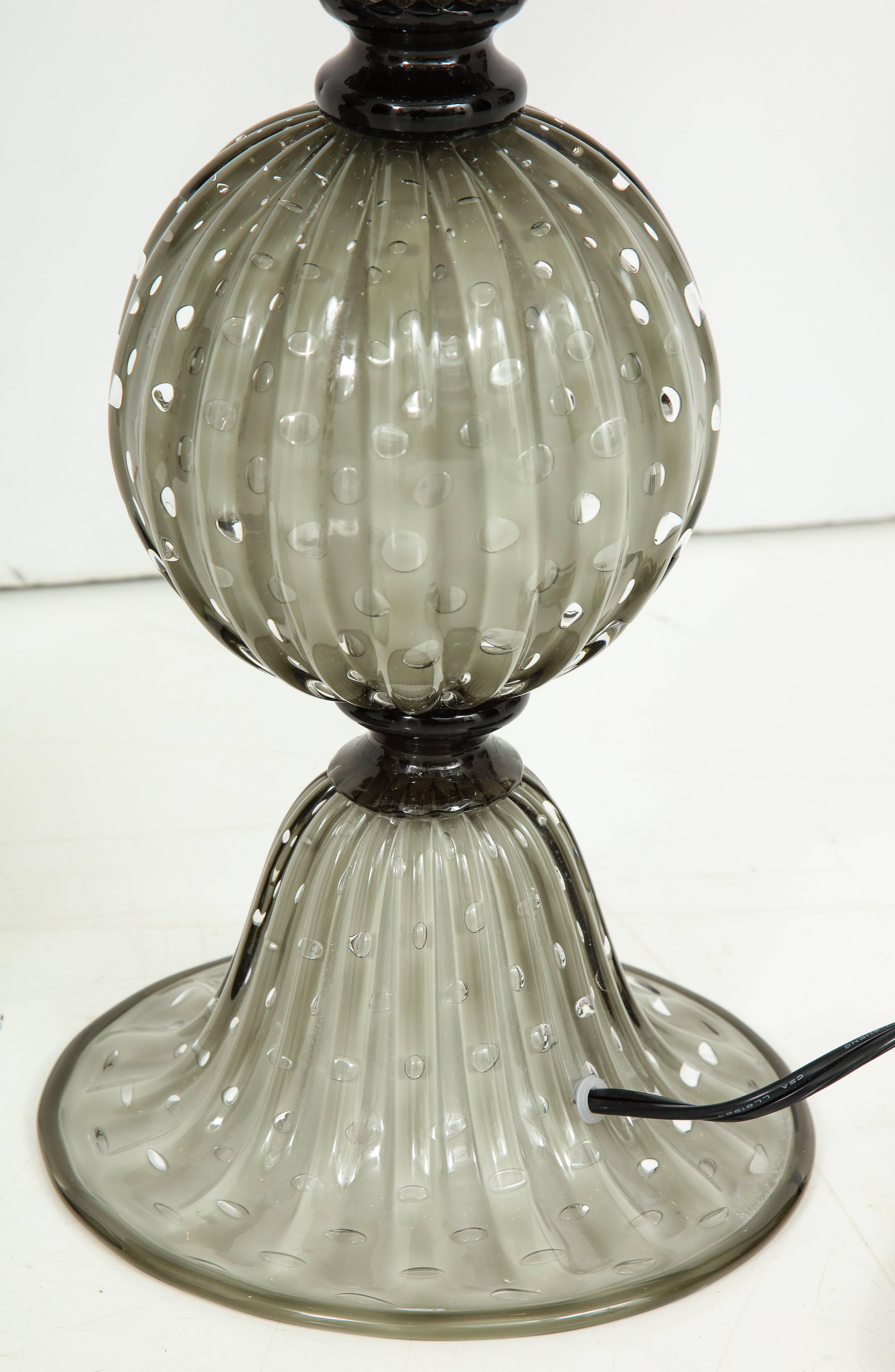 Pair of Grey with Ivory Undertone Murano Glass Lamps, Italy, Signed 5