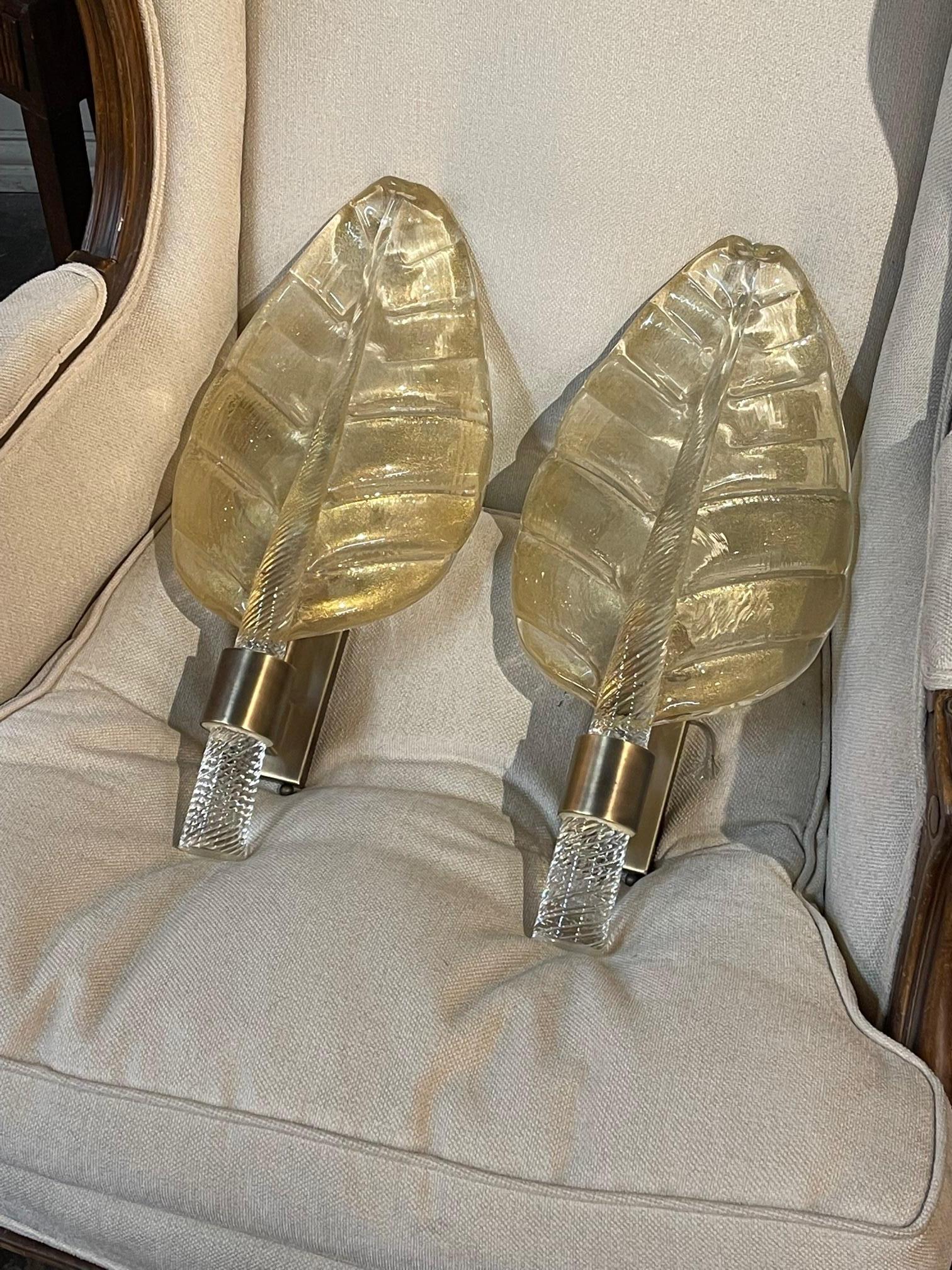 Pair of Murano Leaf Sconces In Good Condition In Dallas, TX