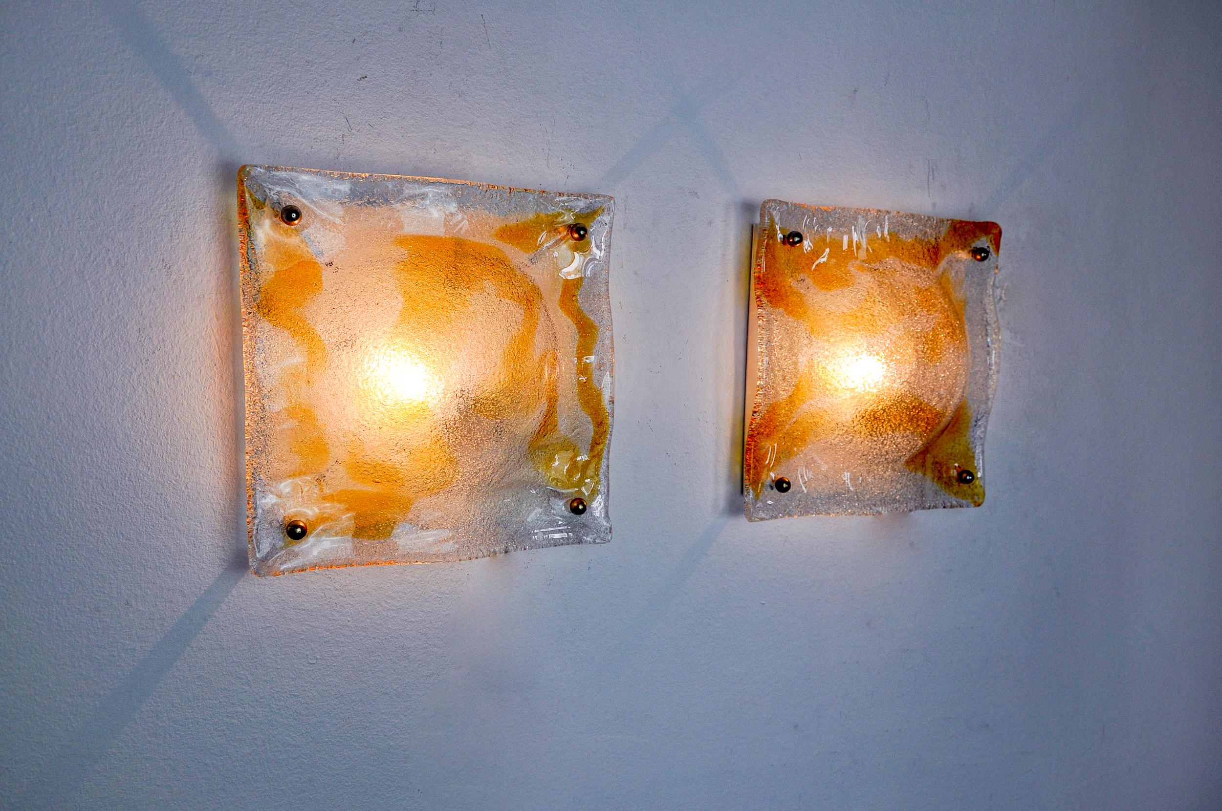 Late 20th Century Pair of Murano Mazzega Oranges wall lights, Italy, 1970 For Sale