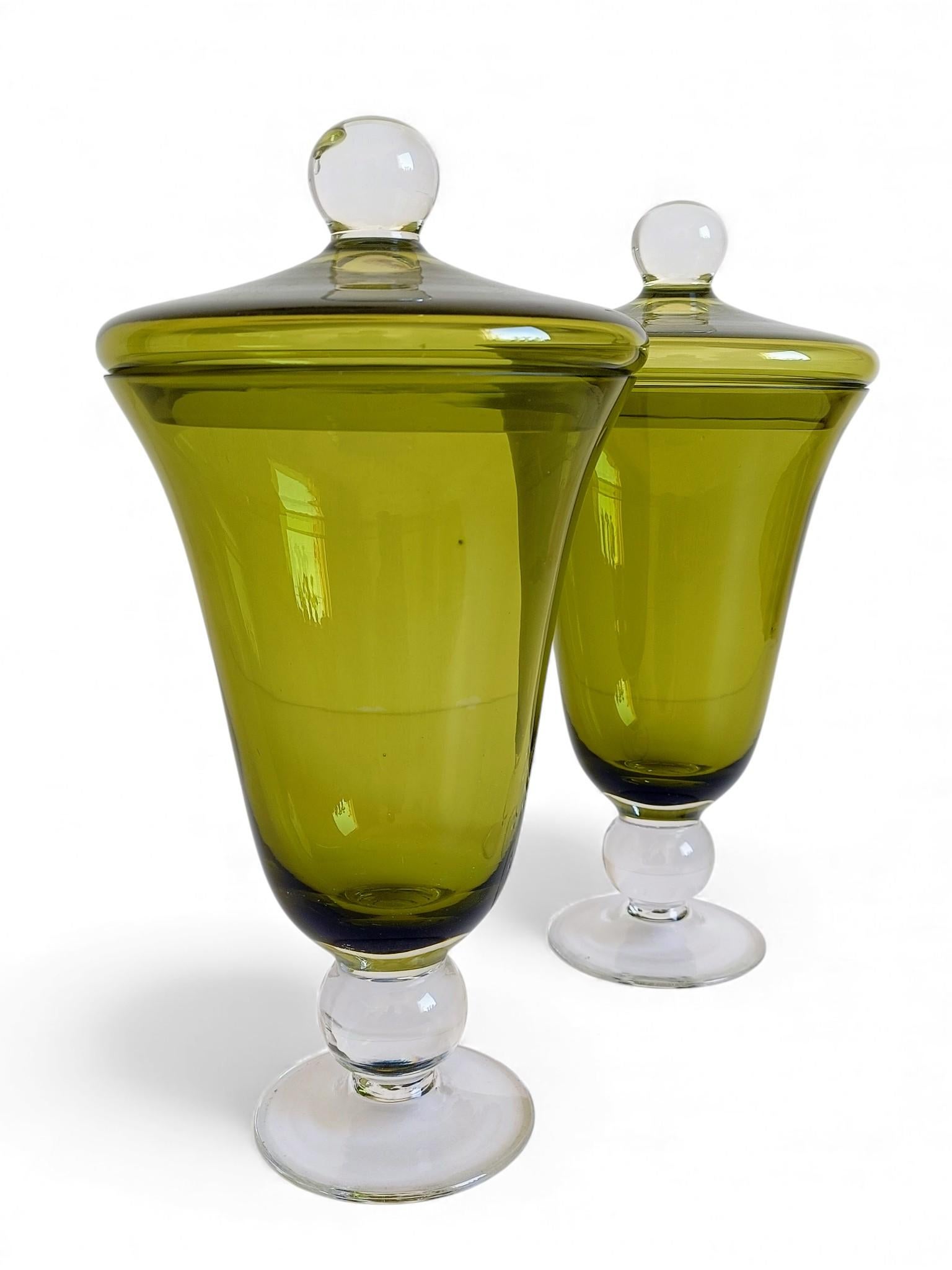 Coppia di urne in vetro di Murano Greene & Greene stile Venini, metà del secolo scorso, Italia, anni '50 in vendita 2