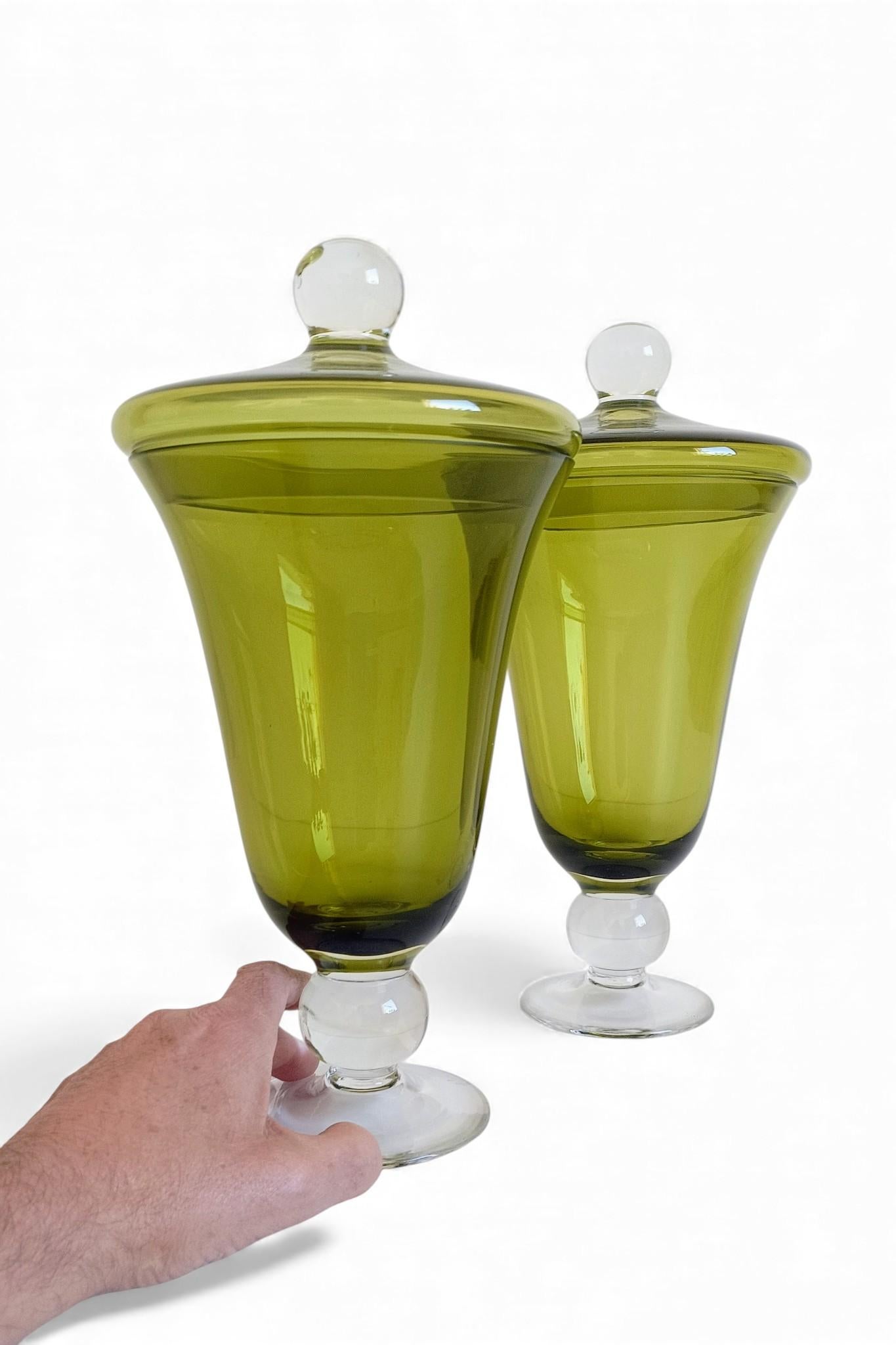 Coppia di urne in vetro di Murano Greene & Greene stile Venini, metà del secolo scorso, Italia, anni '50 in vendita 8