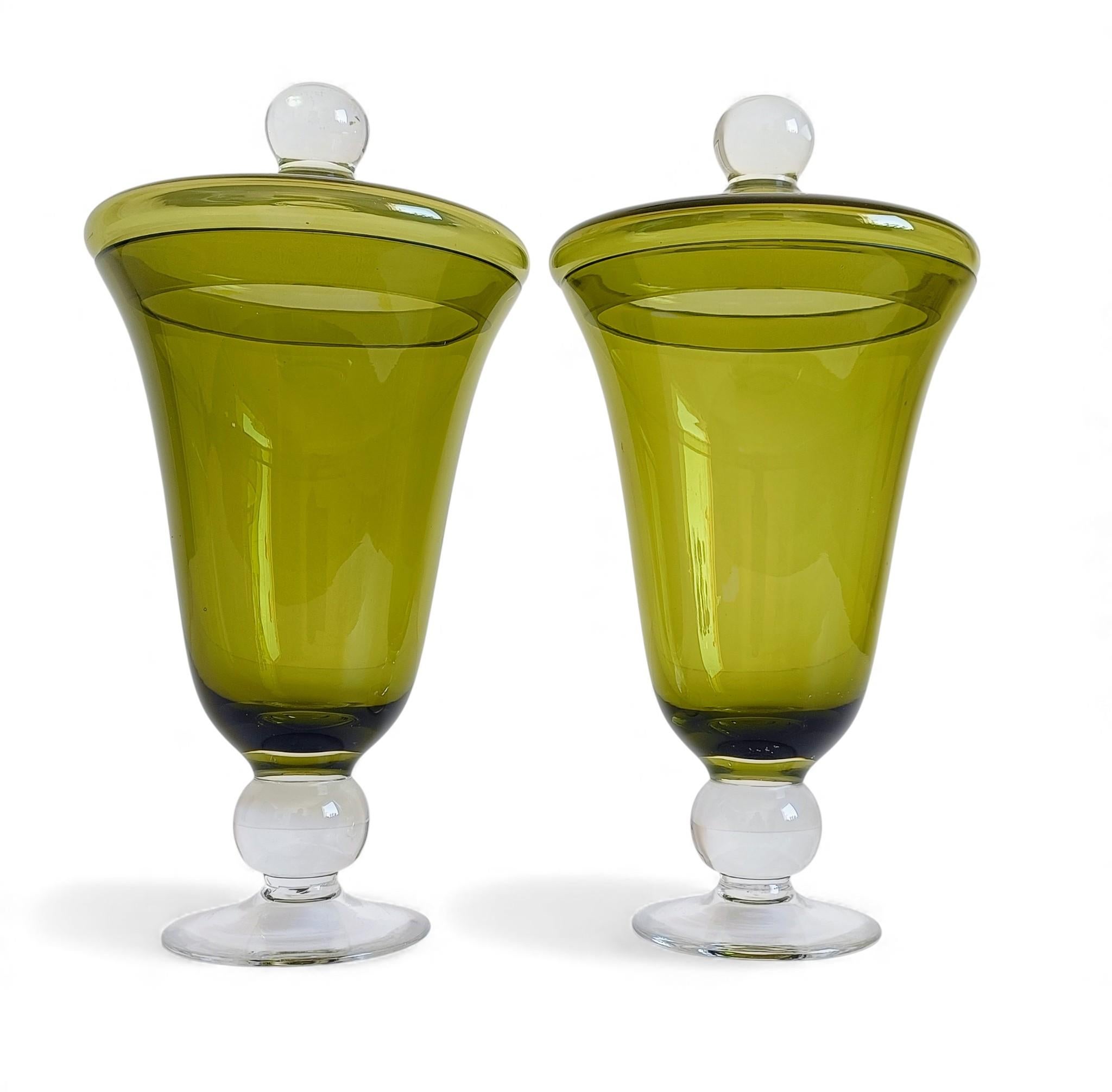 Metà XX secolo Coppia di urne in vetro di Murano Greene & Greene stile Venini, metà del secolo scorso, Italia, anni '50 in vendita